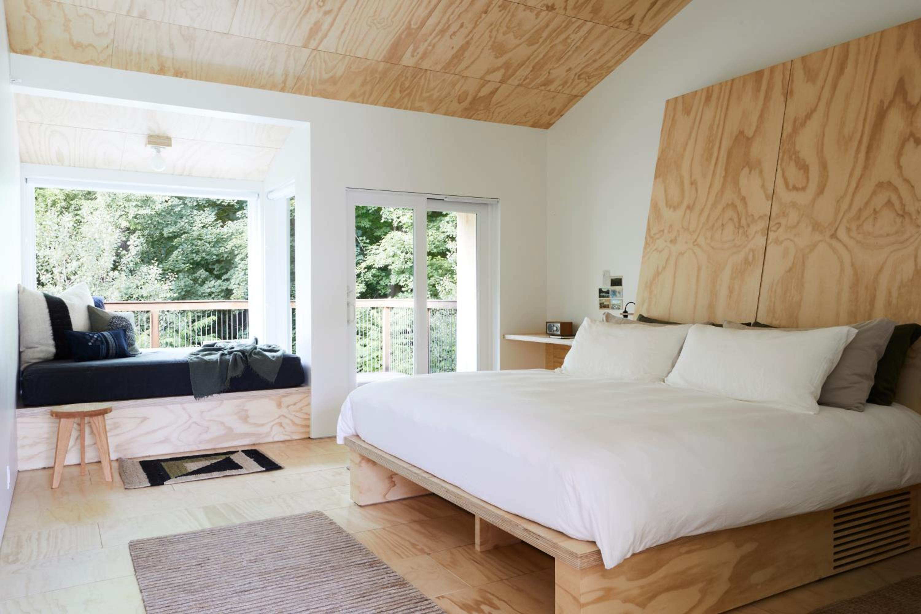 King Room with Balcony photo 1