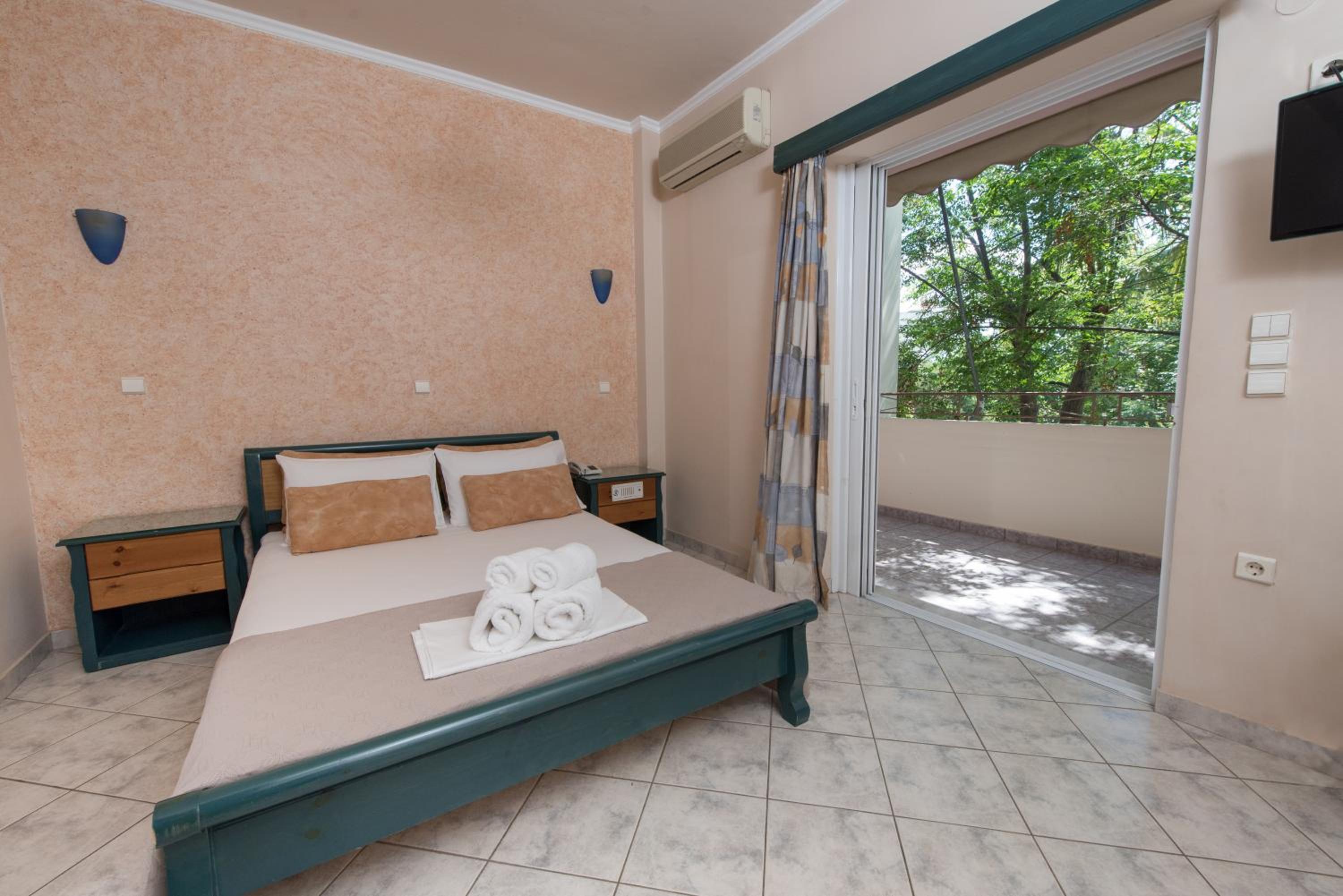 One Bedroom Apartment - Photo 21