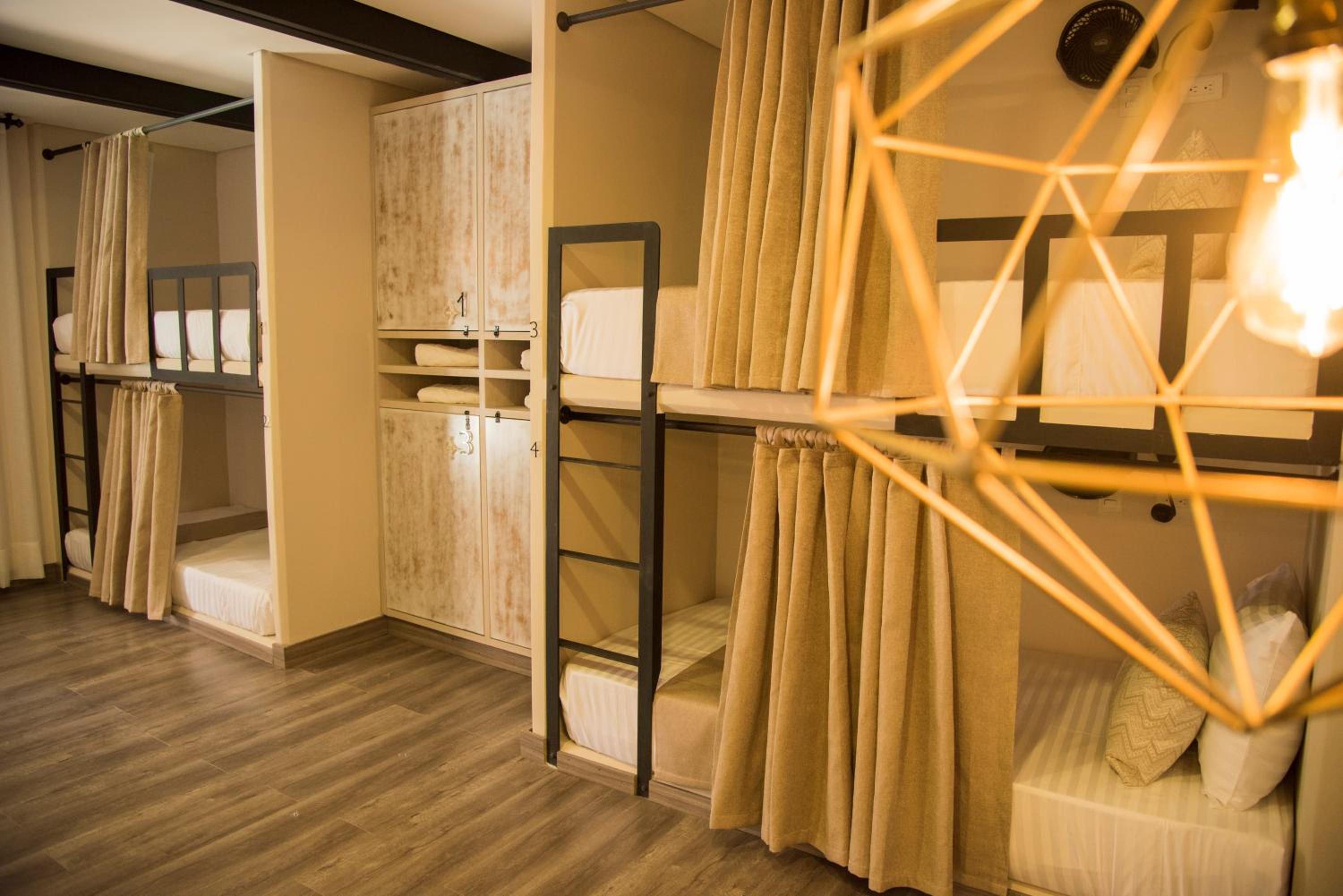 Bed in 4-Bed Mixed Dormitory Room photo 3