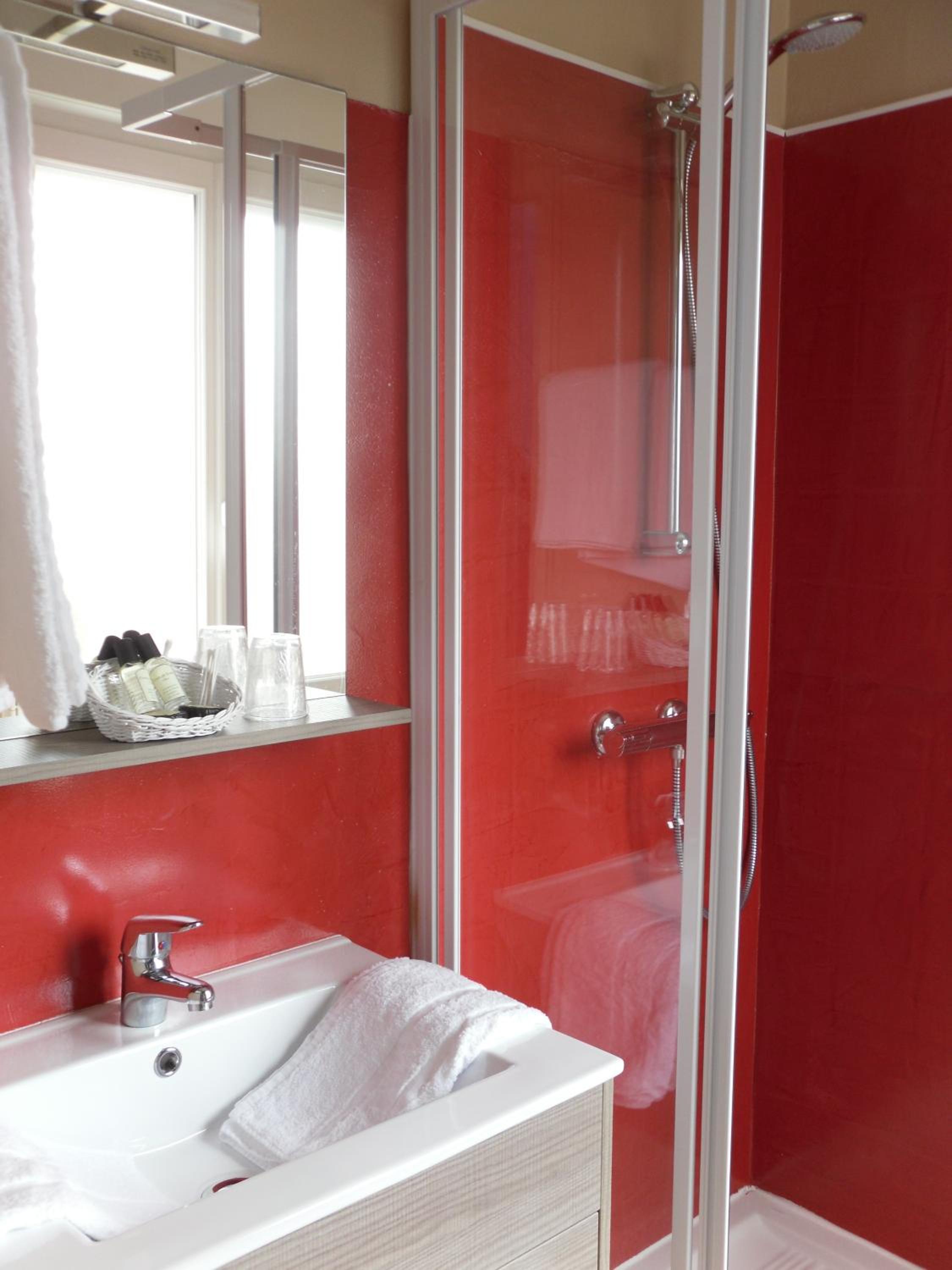 Double Room - Photo 4