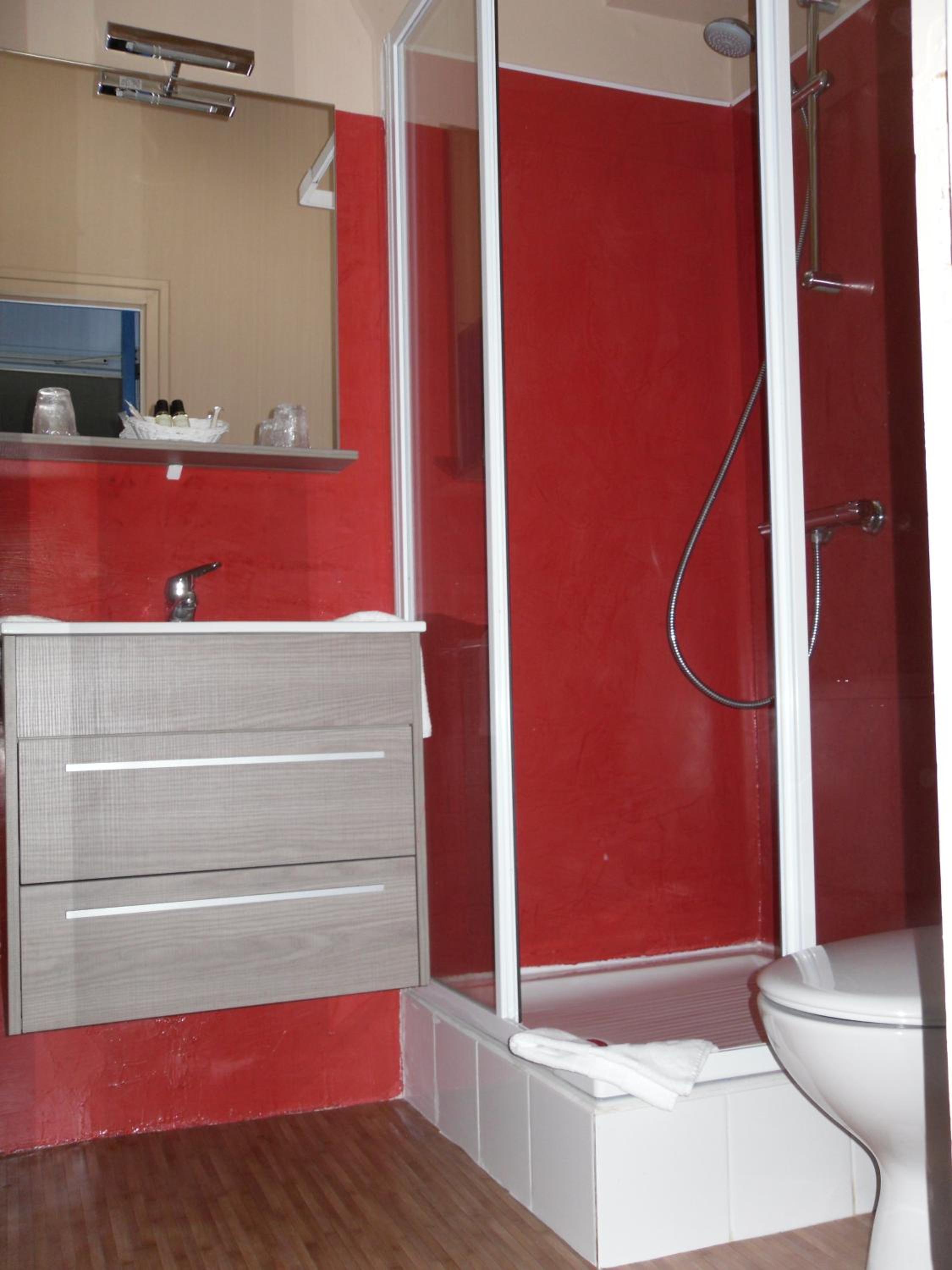Double Room - Photo 3