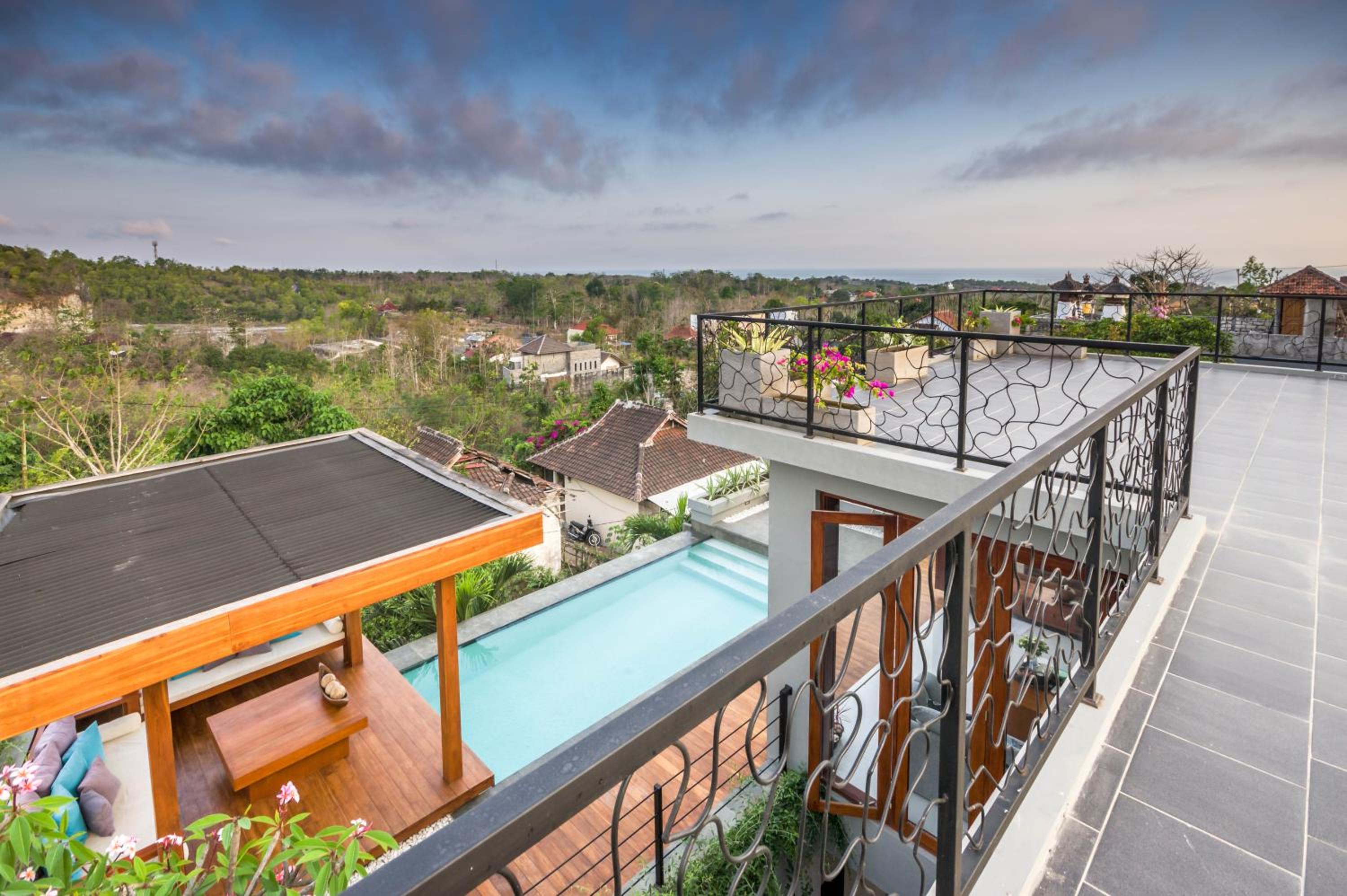 Villa with Sea View - Photo 35