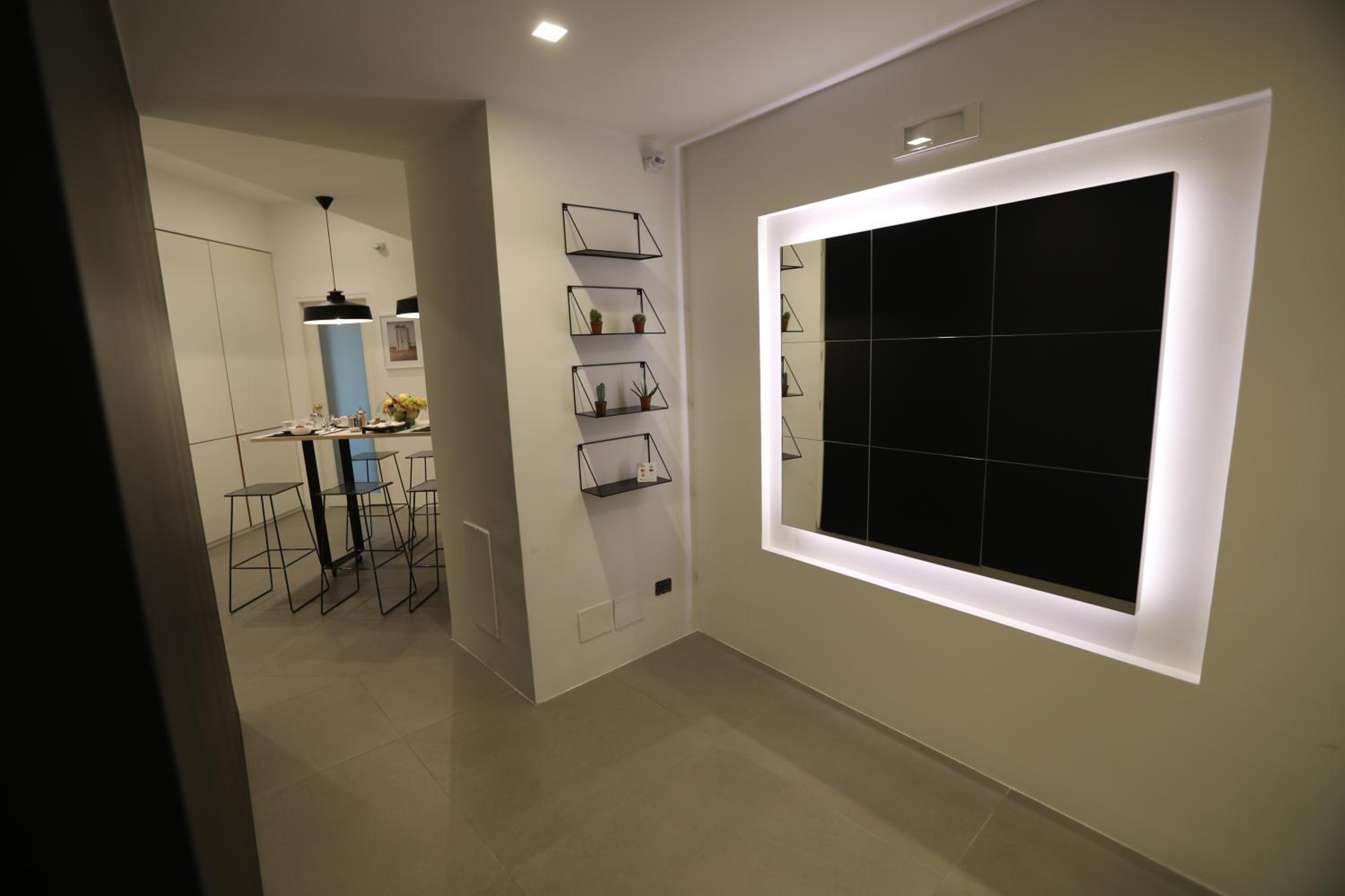 Deluxe Studio