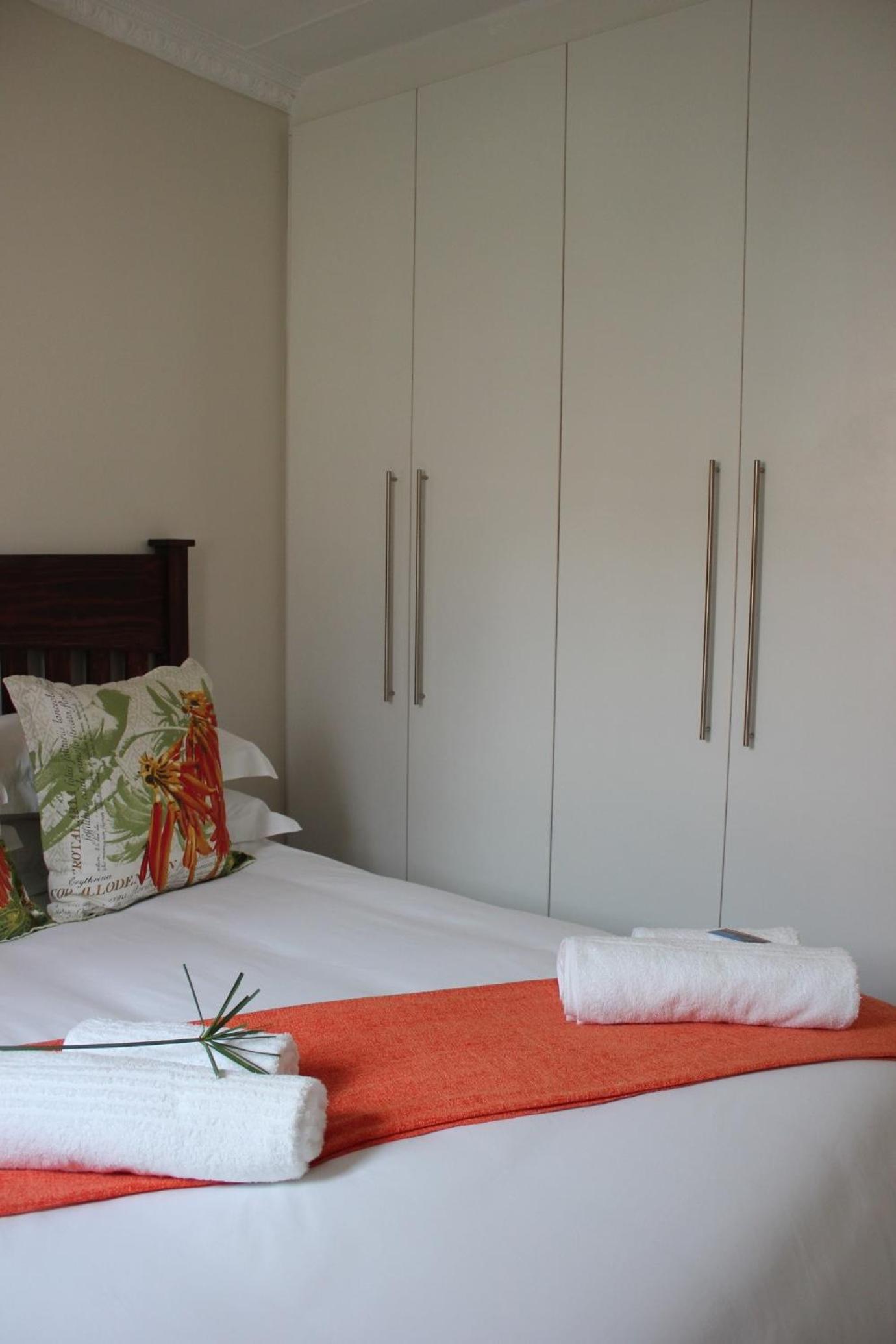 Family Room - Photo 7