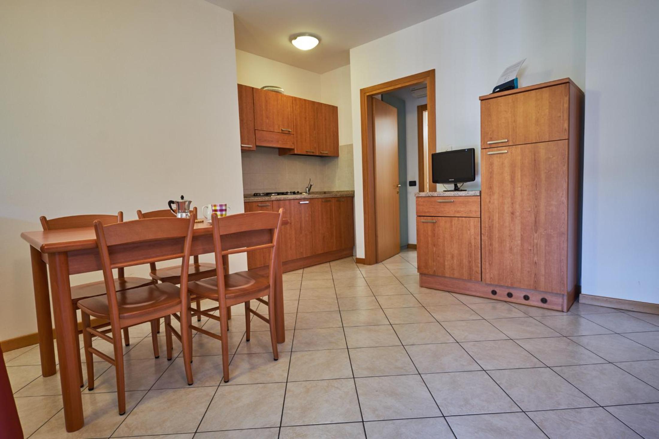 Superior One-Bedroom Apartment - Photo 9