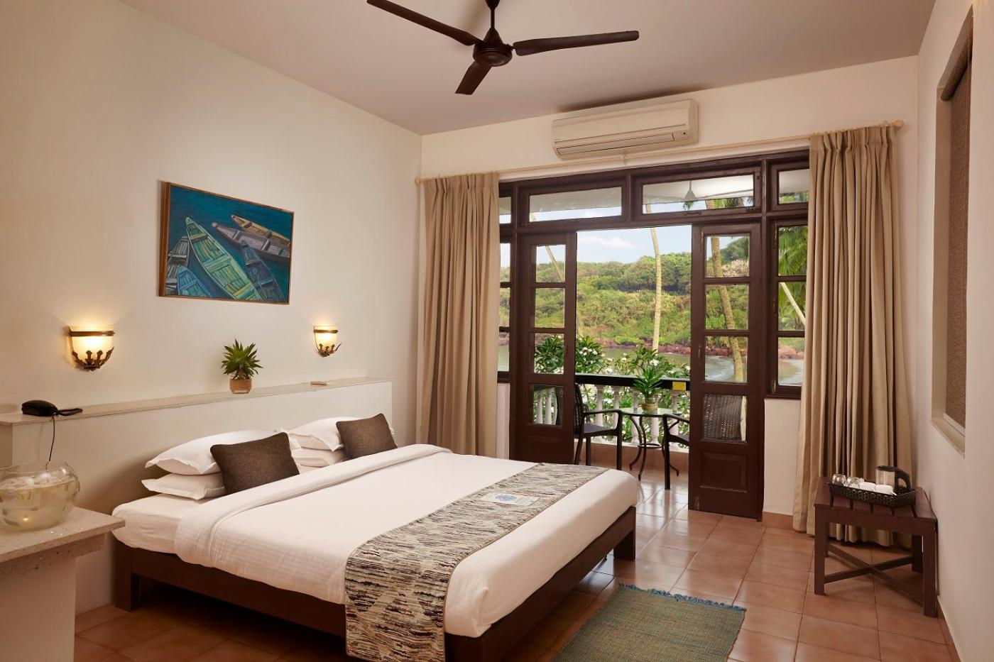 Deluxe Room with Pool View (Happy Hours with 1+1 offer on Alcoholic Beverages, Soft Beverages and Complimentary Pint of Beer on arrival)