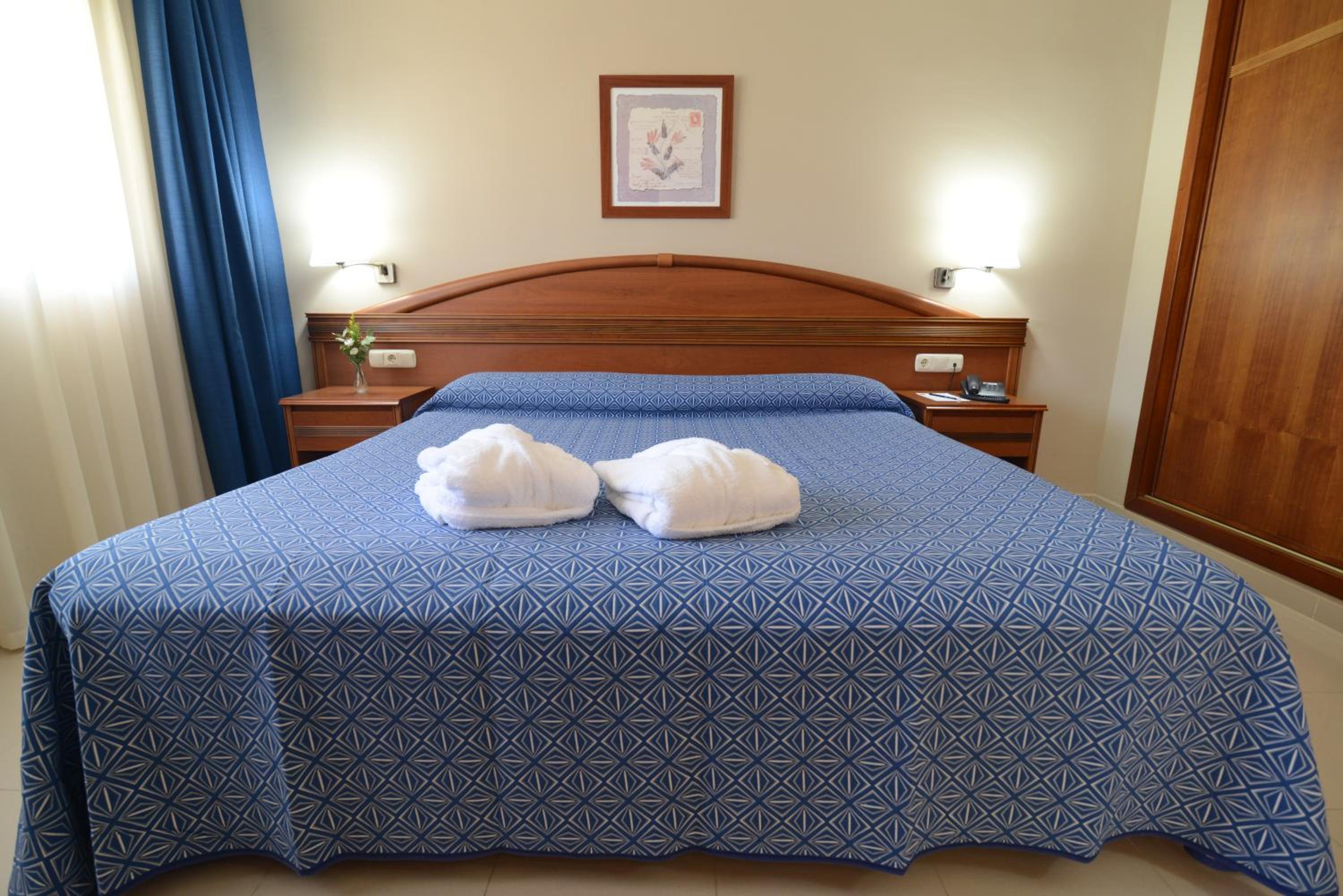 Habitación Doble Deluxe (2 Adultos)