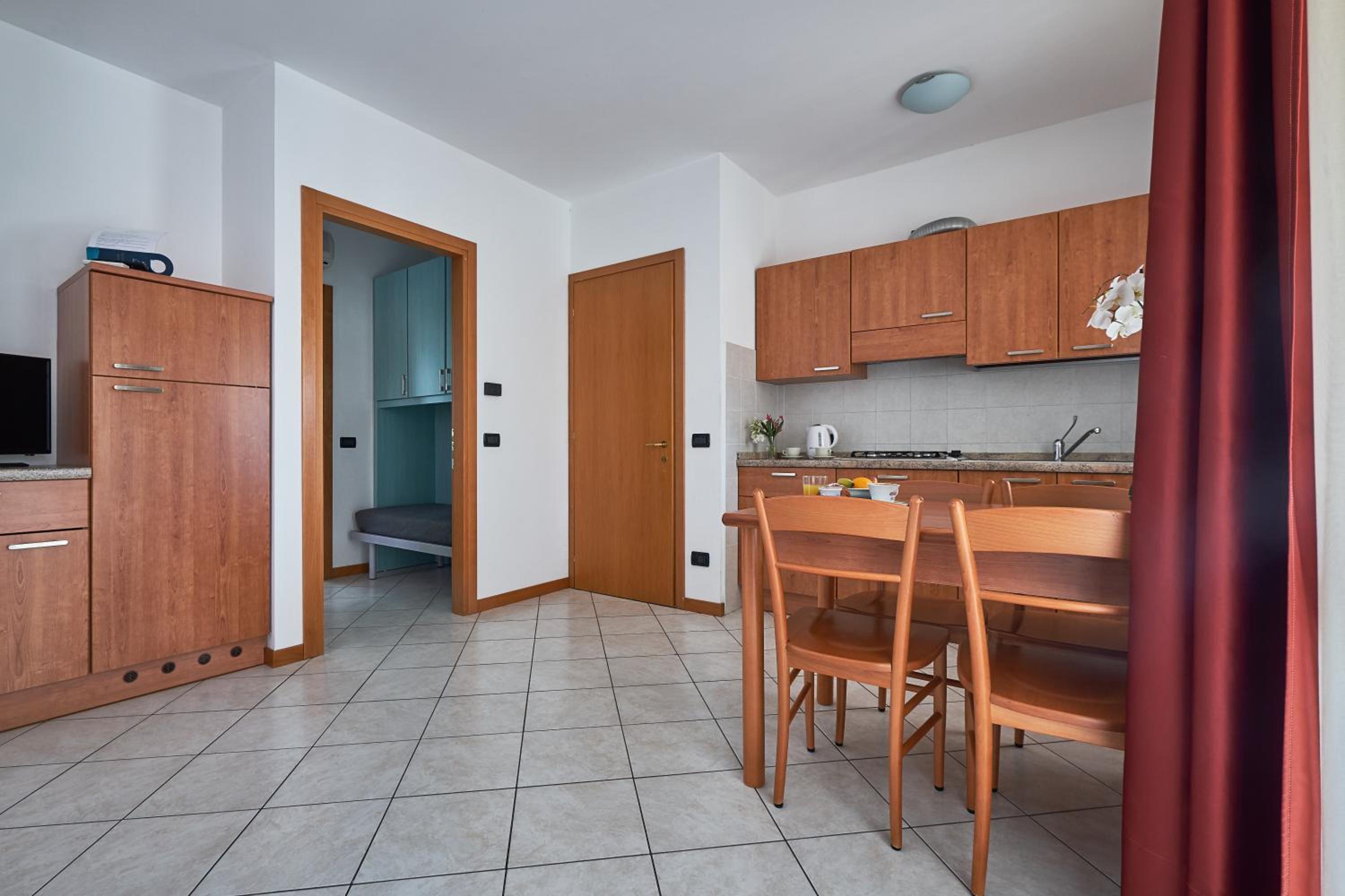 Two-Bedroom Apartment - Photo 2