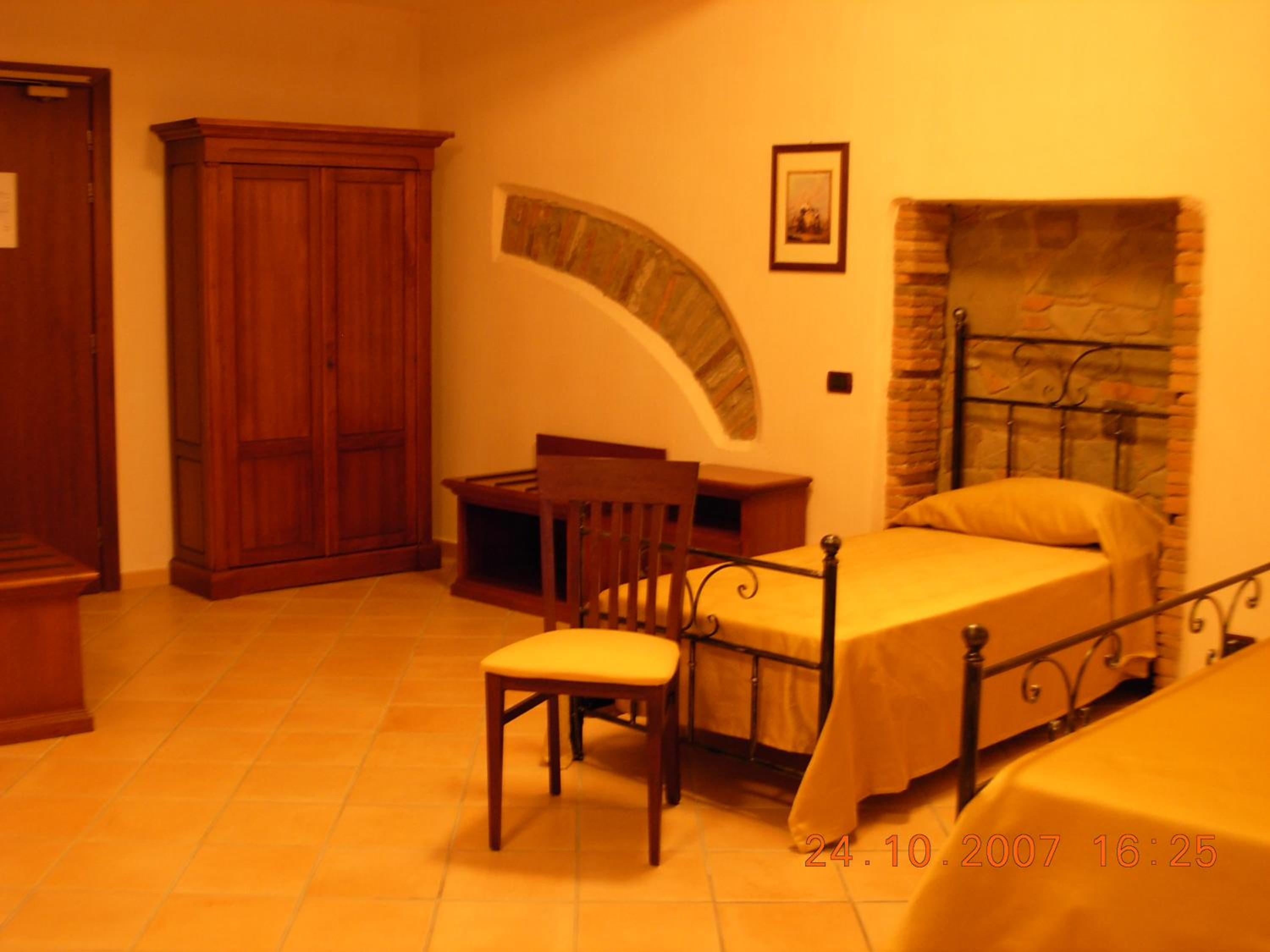 Deluxe Triple Room photo 1
