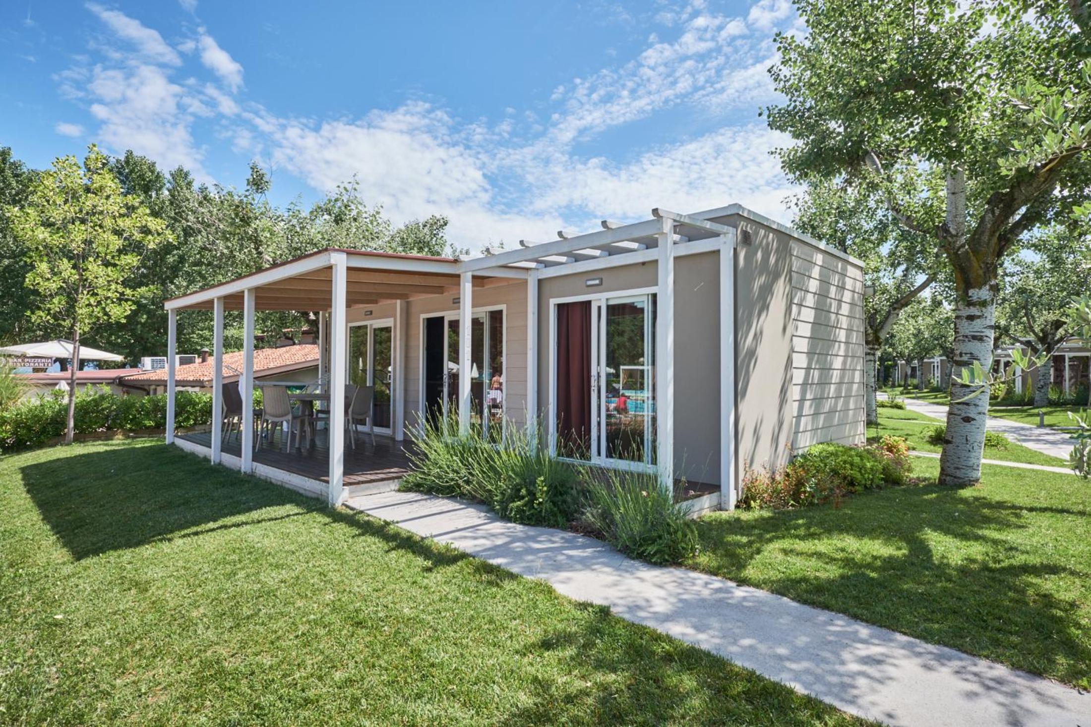 Two-Bedroom Mobile Home - Photo 19