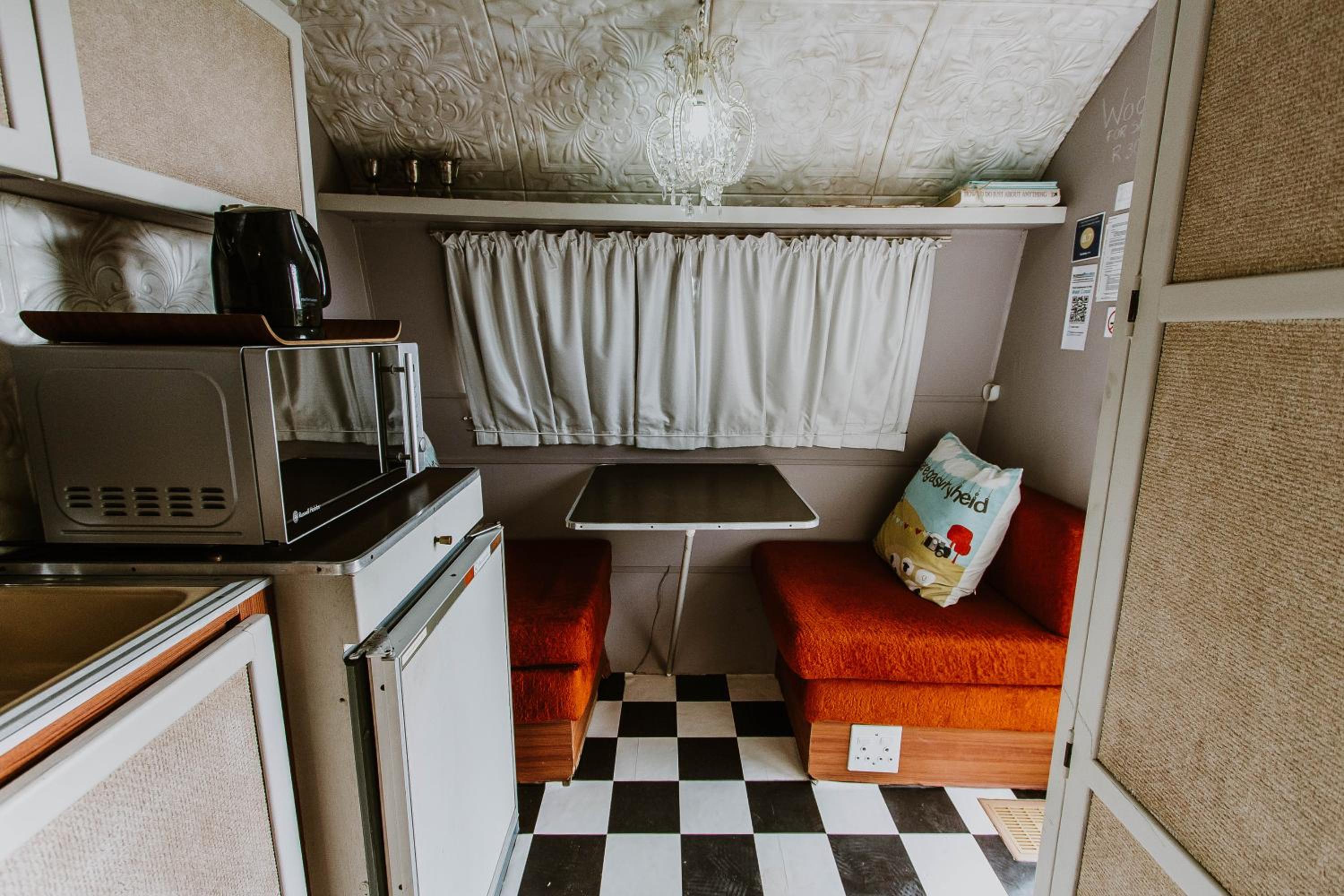 Caravan - Photo 14