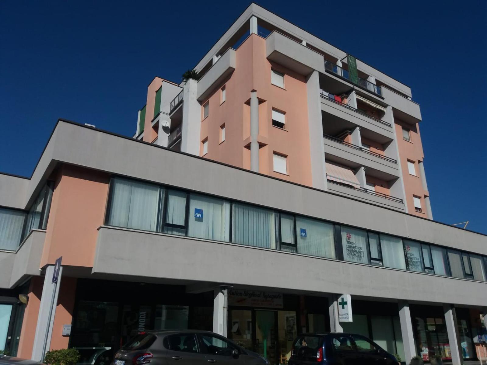 Apartment - Photo 22