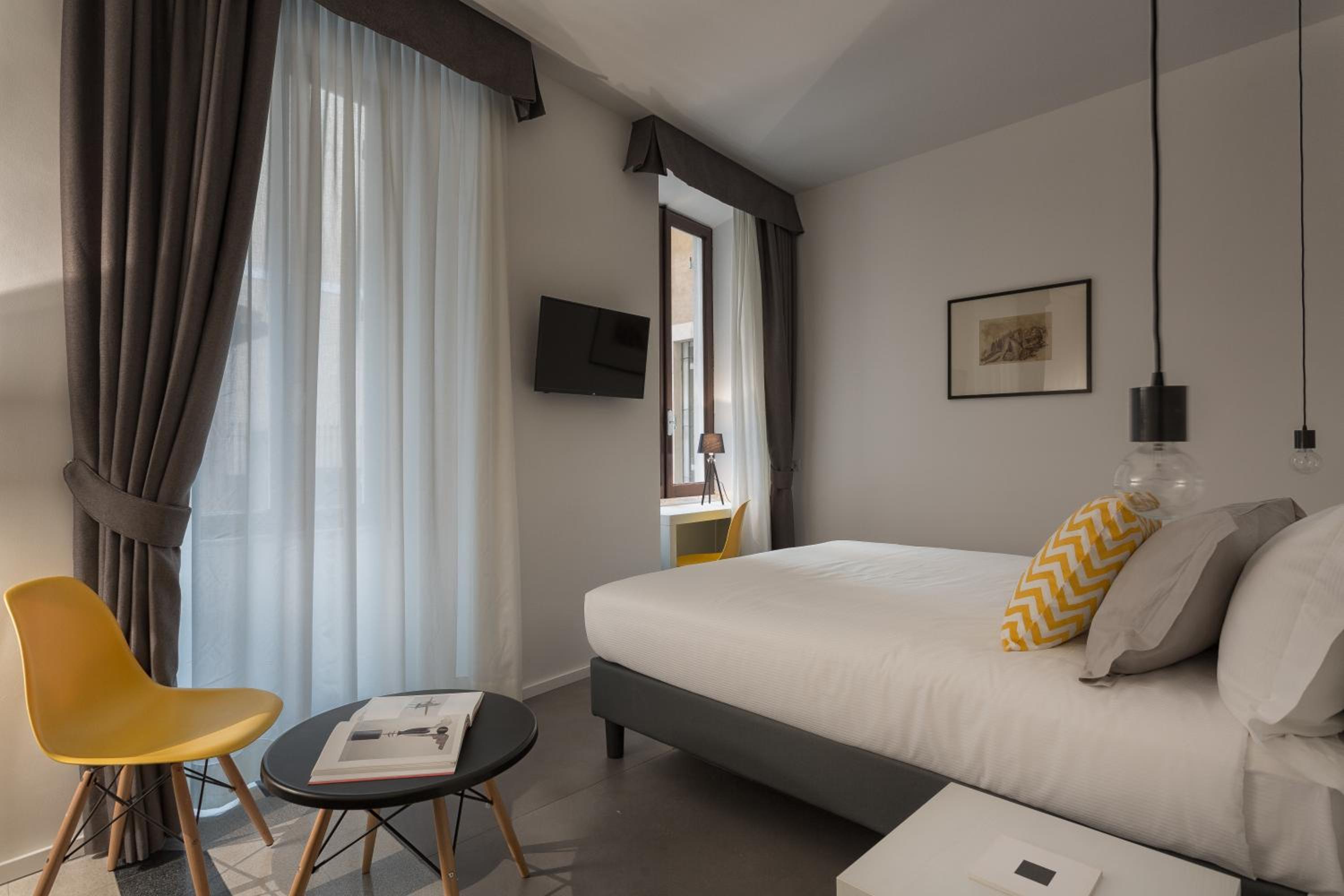 Double or Twin Room photo 3