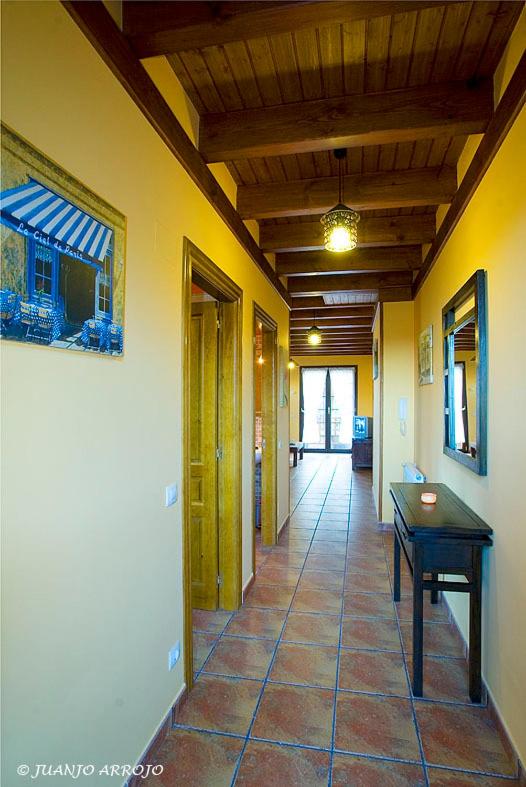 Two-Bedroom Apartment - Photo 31