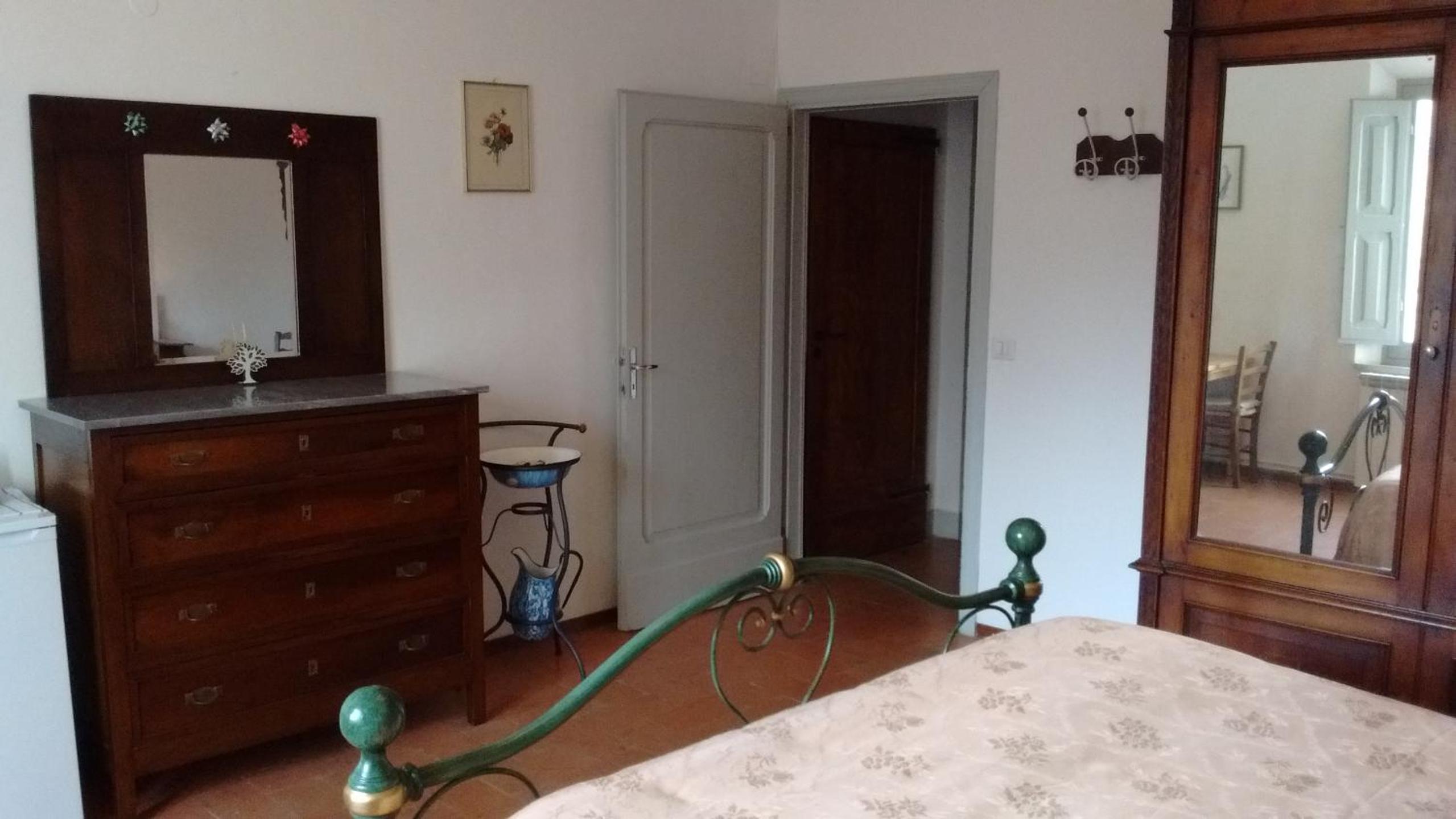 Large Double Room photo 3