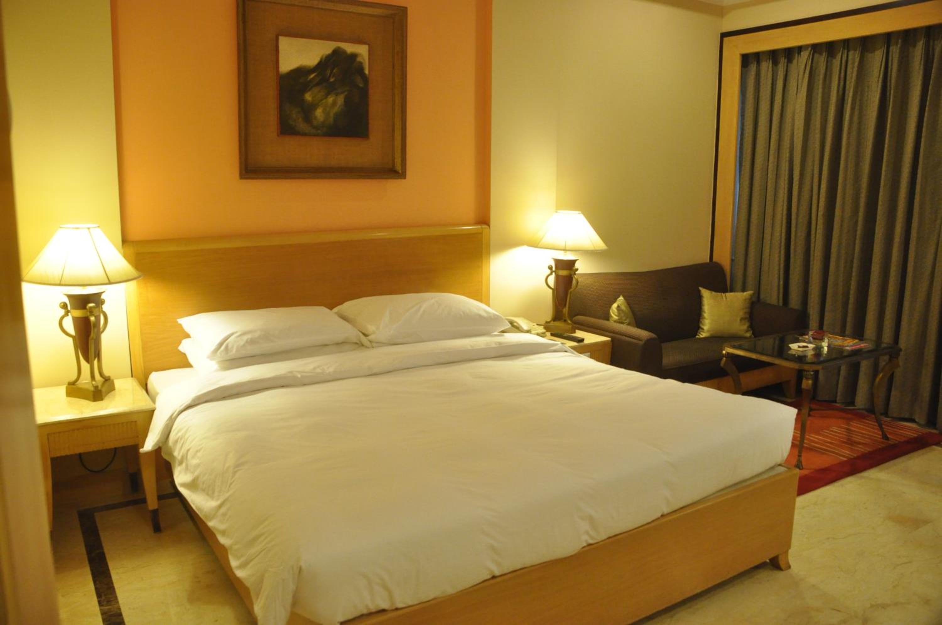 Deluxe Room - Photo 2