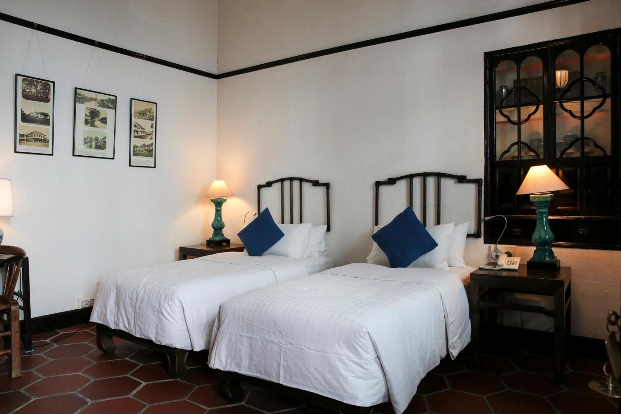 Liang Twin Room