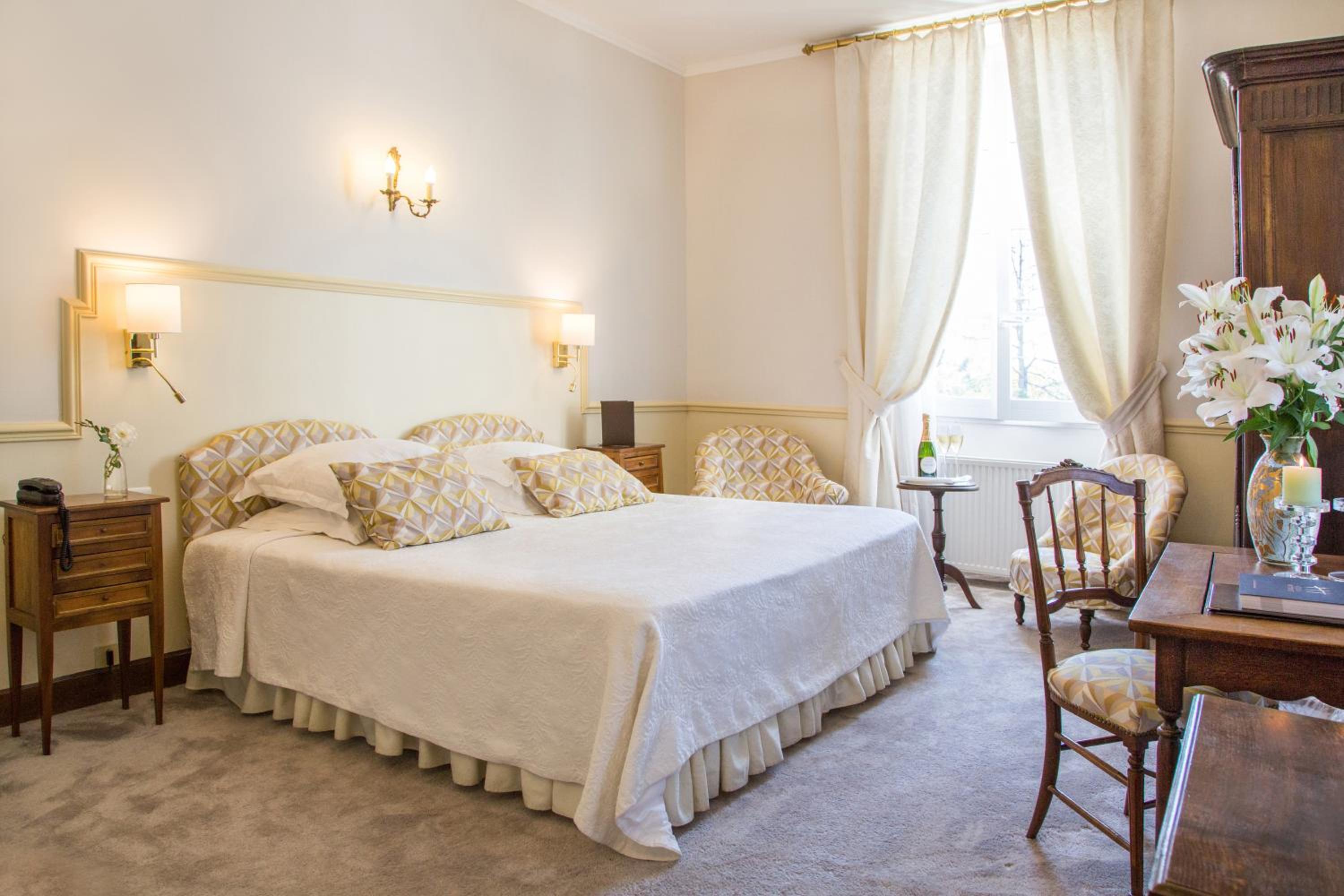 Deluxe Double Room photo 2