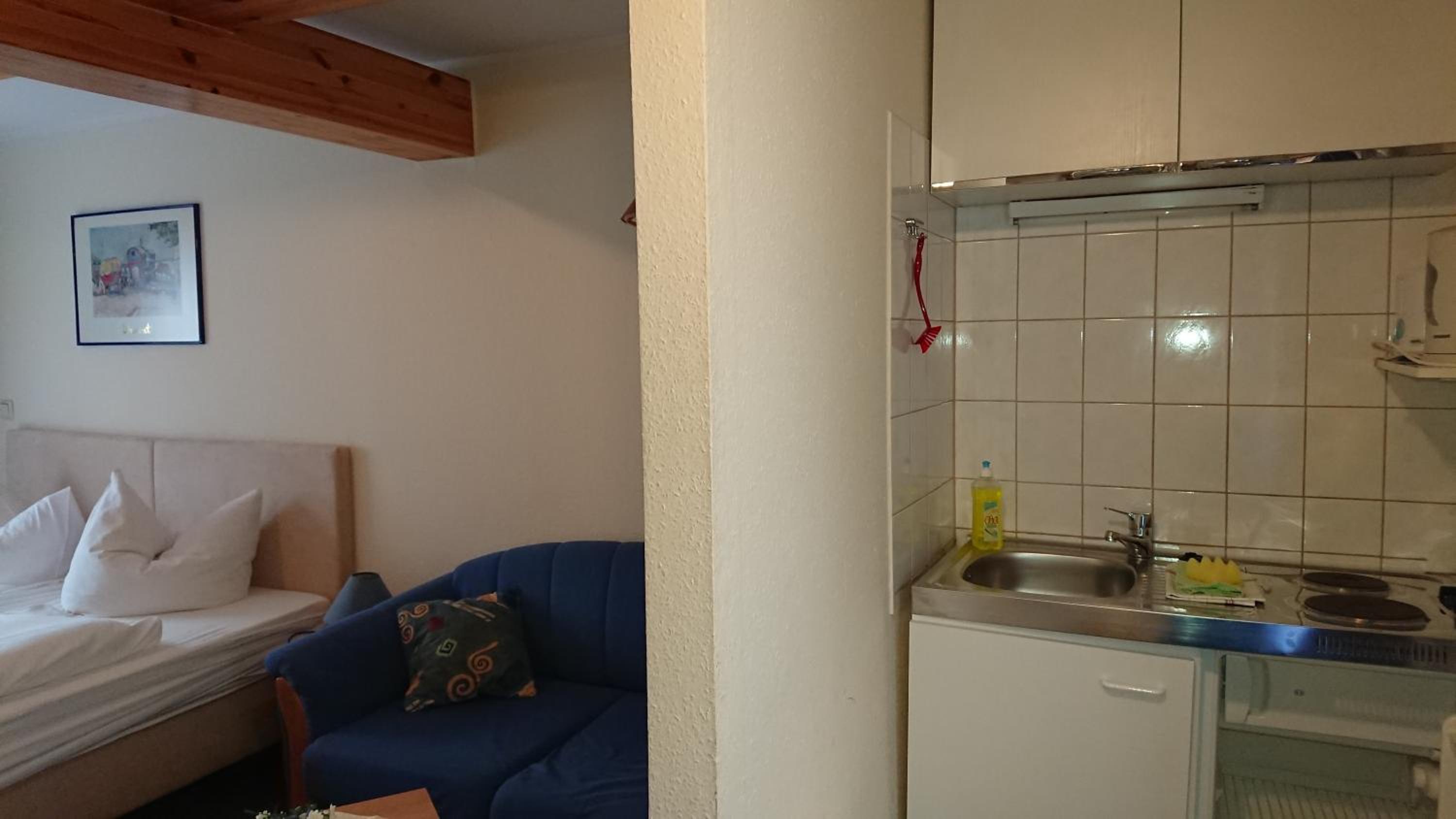 Double Room - Photo 9