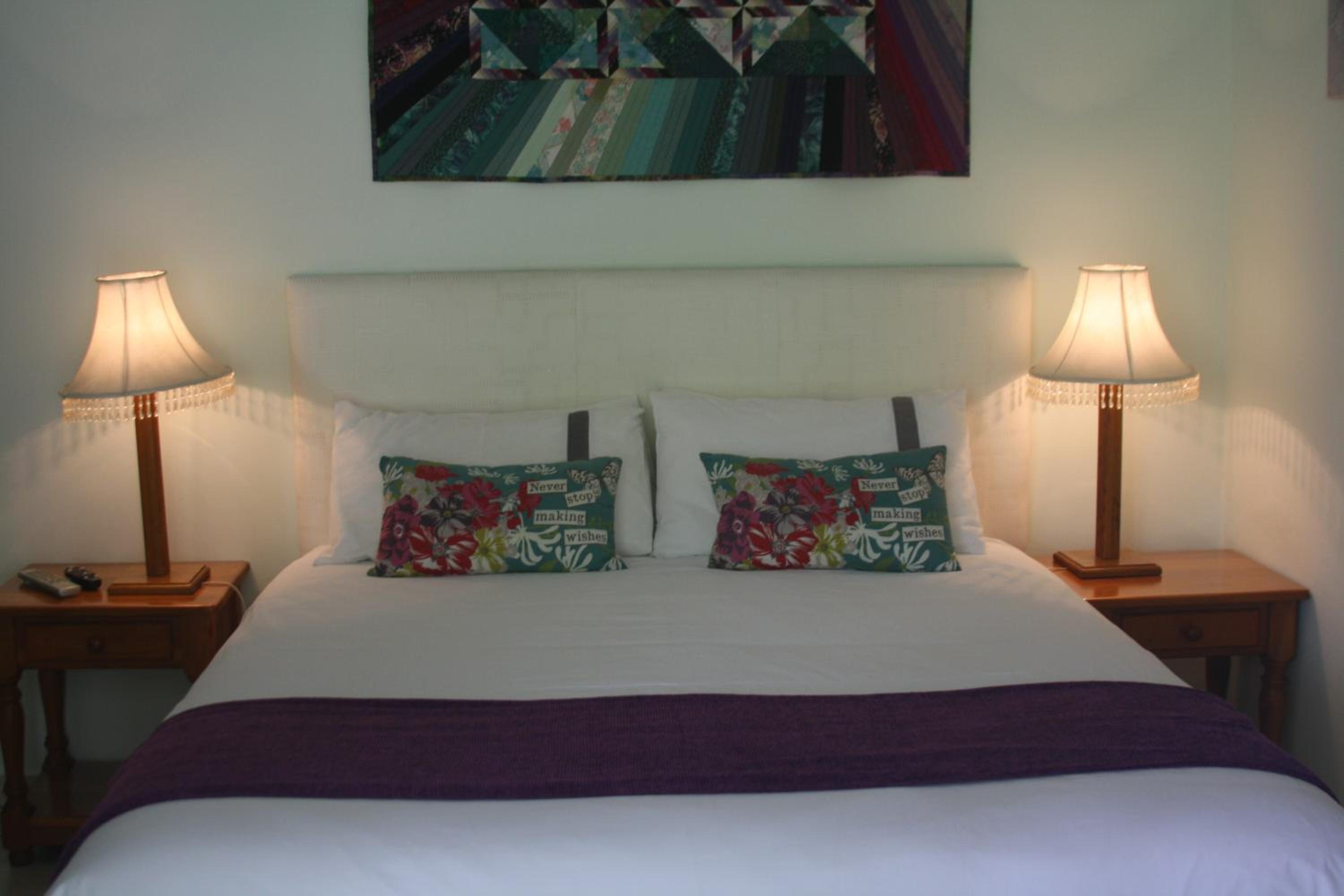 Queen Room with Garden View - Photo 1