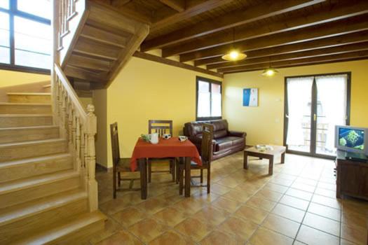 Two-Bedroom Apartment - Photo 32