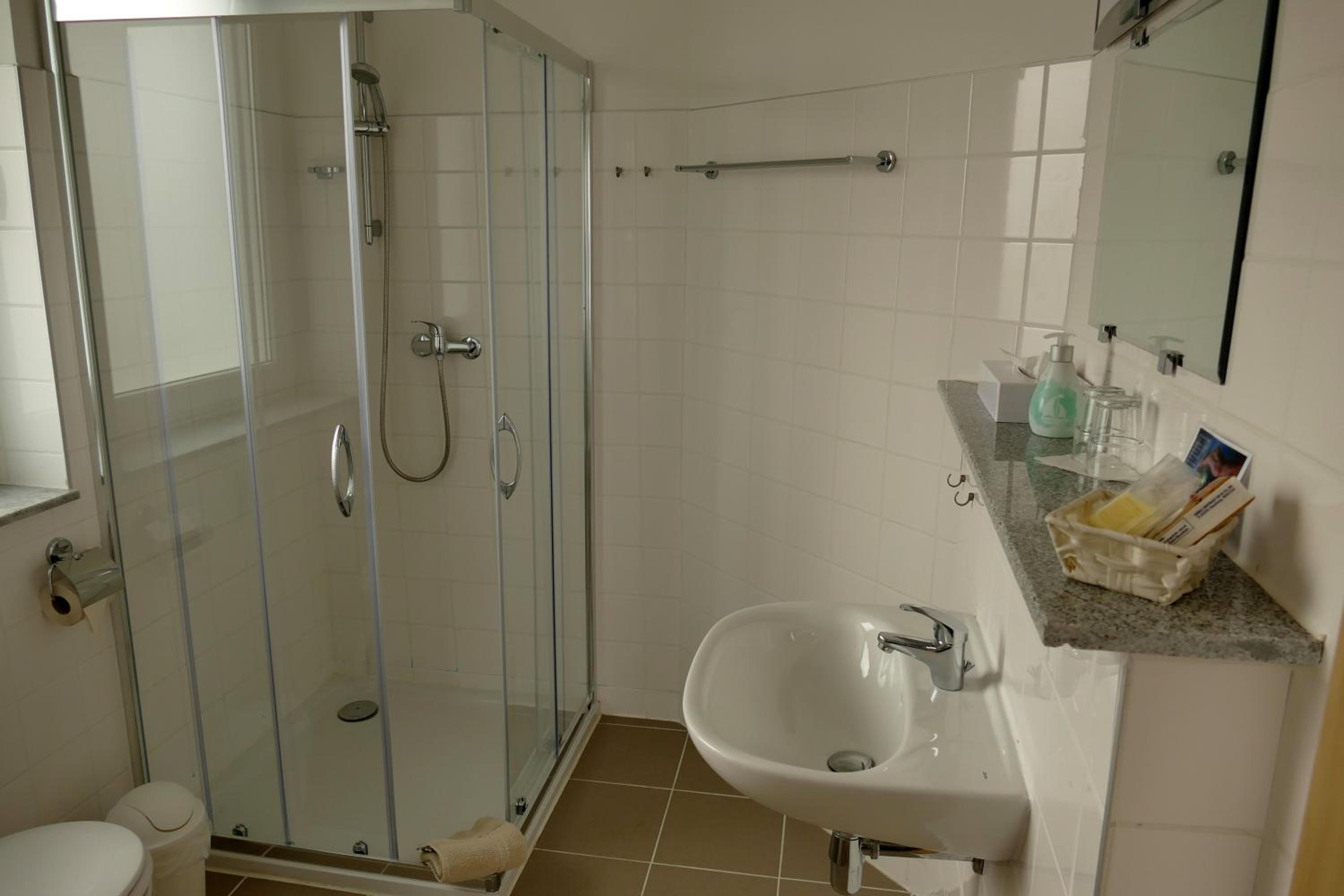 Double Room - Photo 2