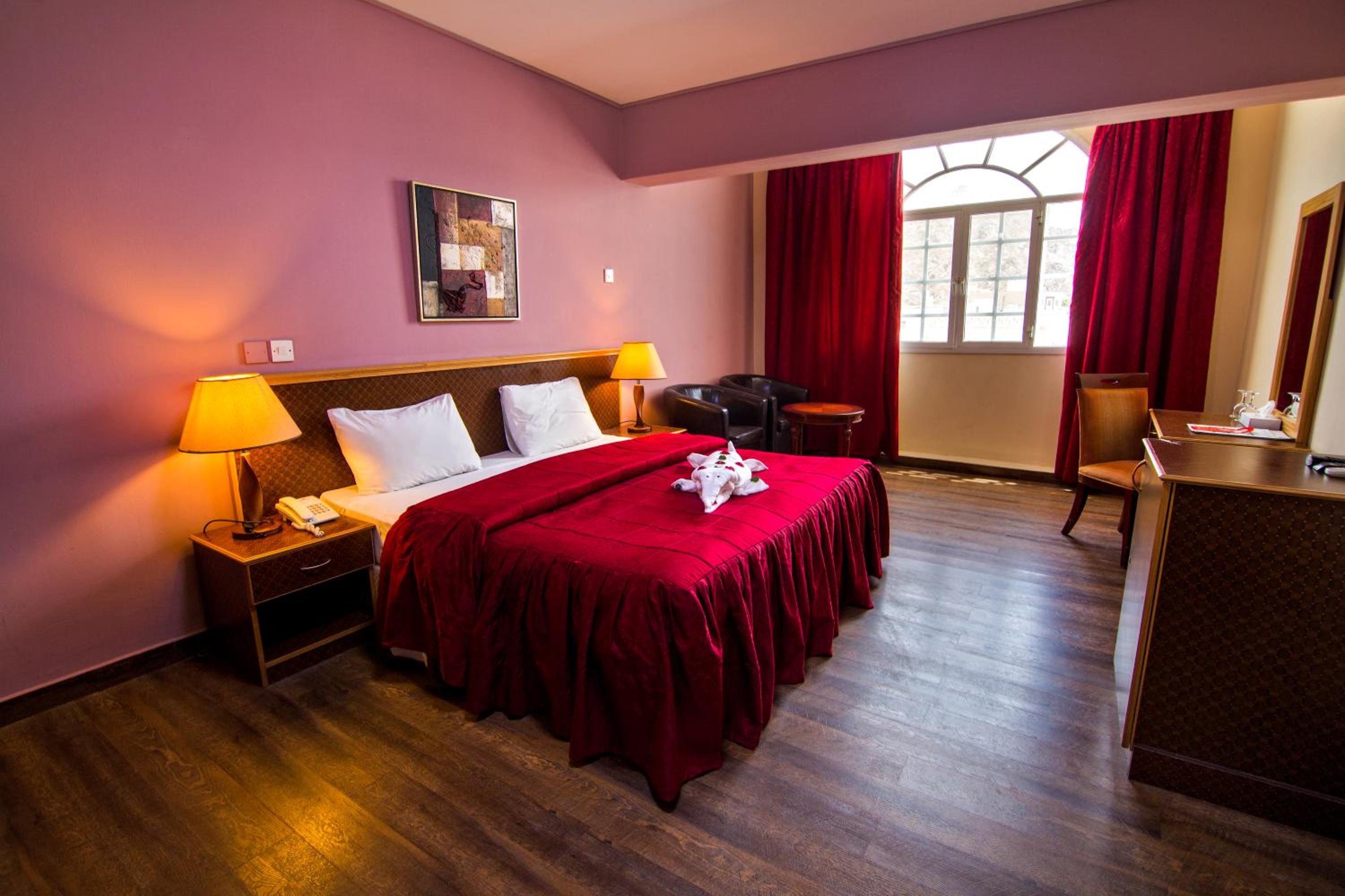 Deluxe Double Room - Photo 19