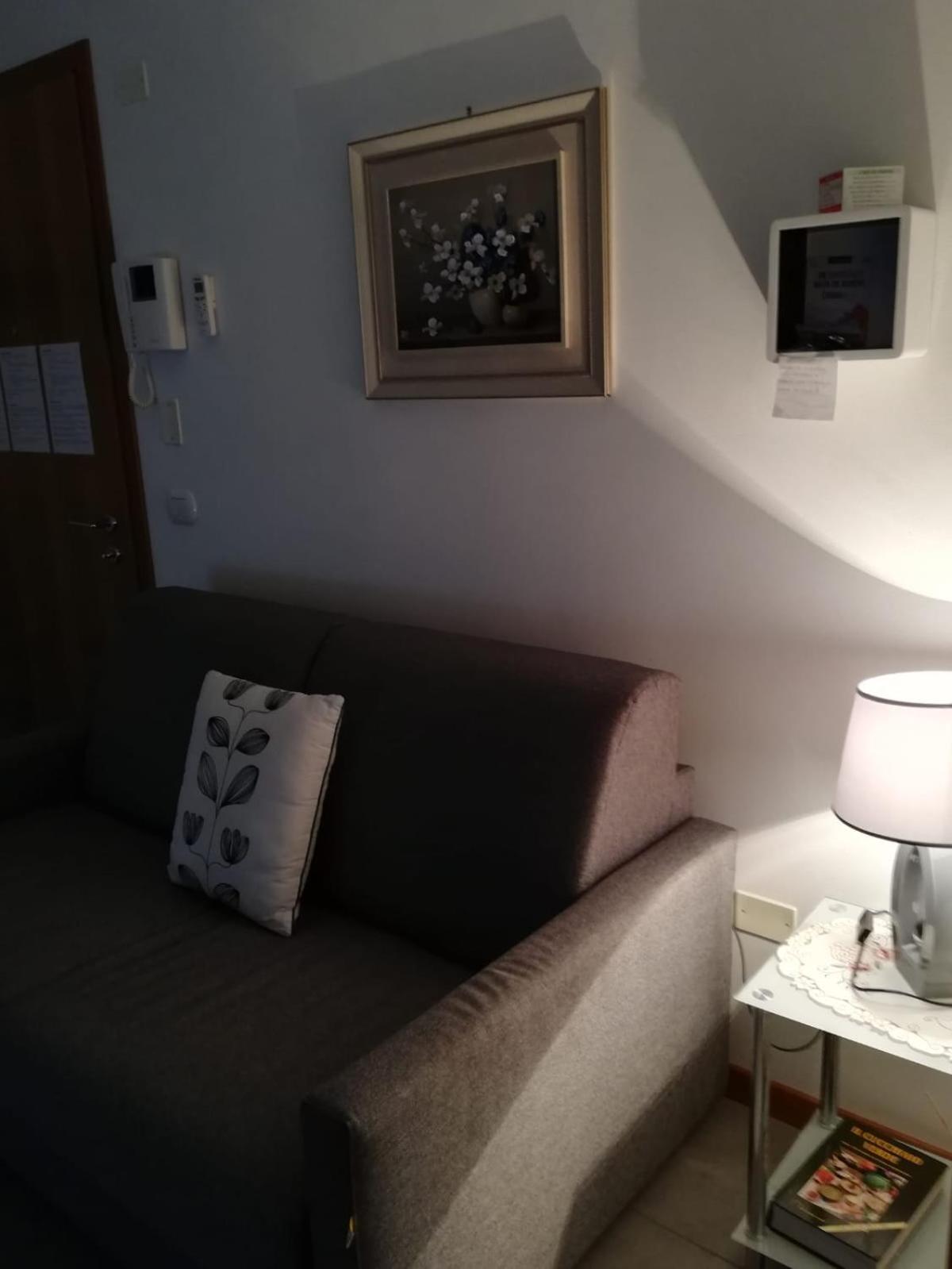 Apartment with Garden View - Photo 8