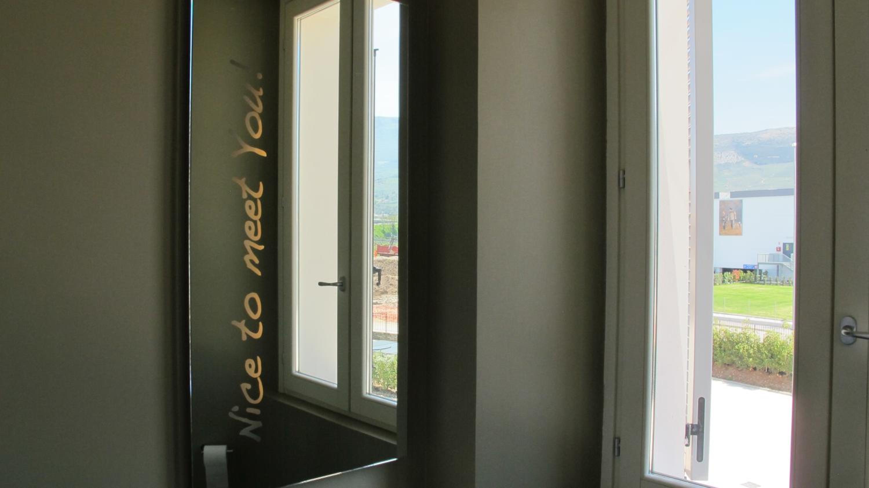 Double Room - Photo 5