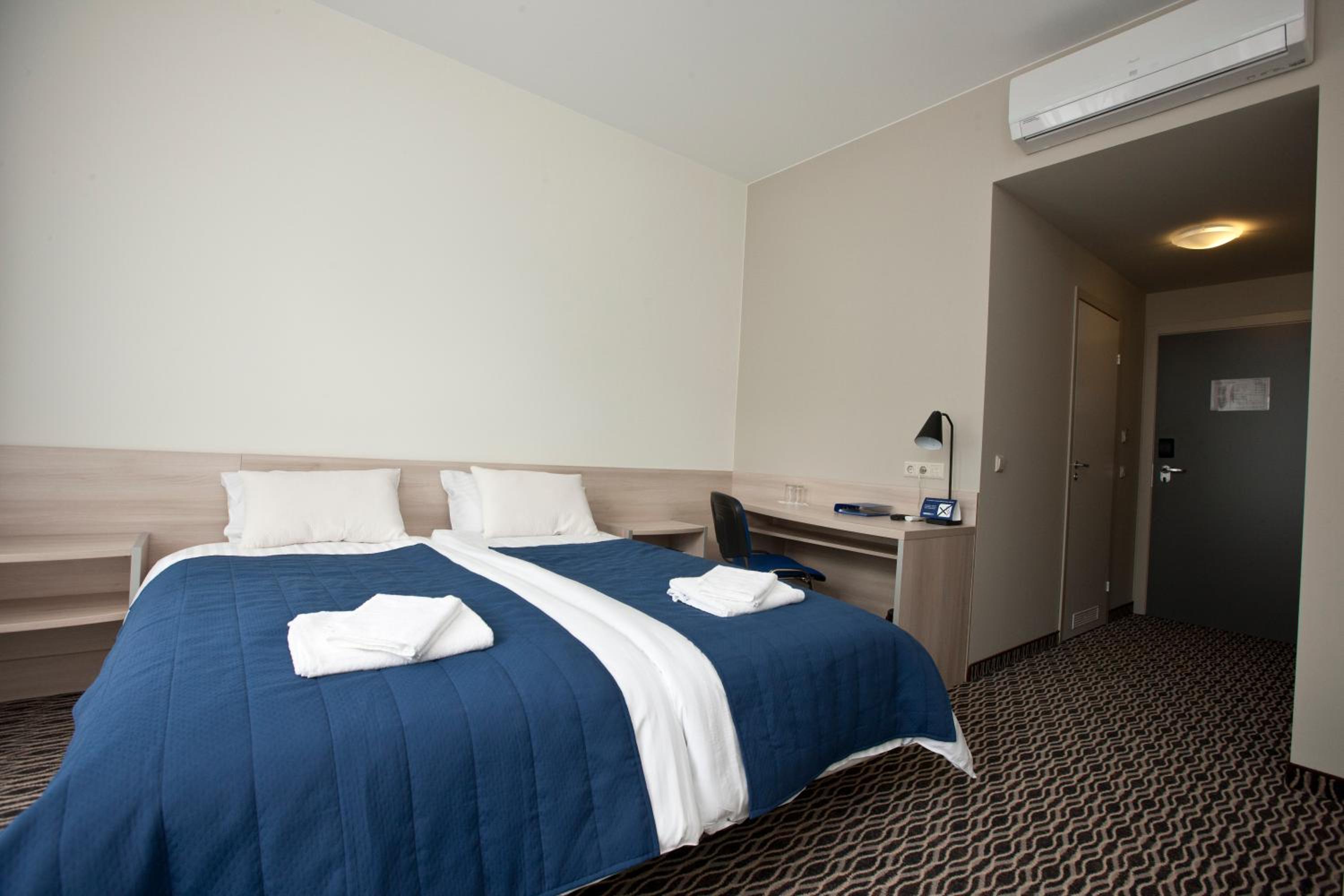 Double or Twin Room - Photo 2