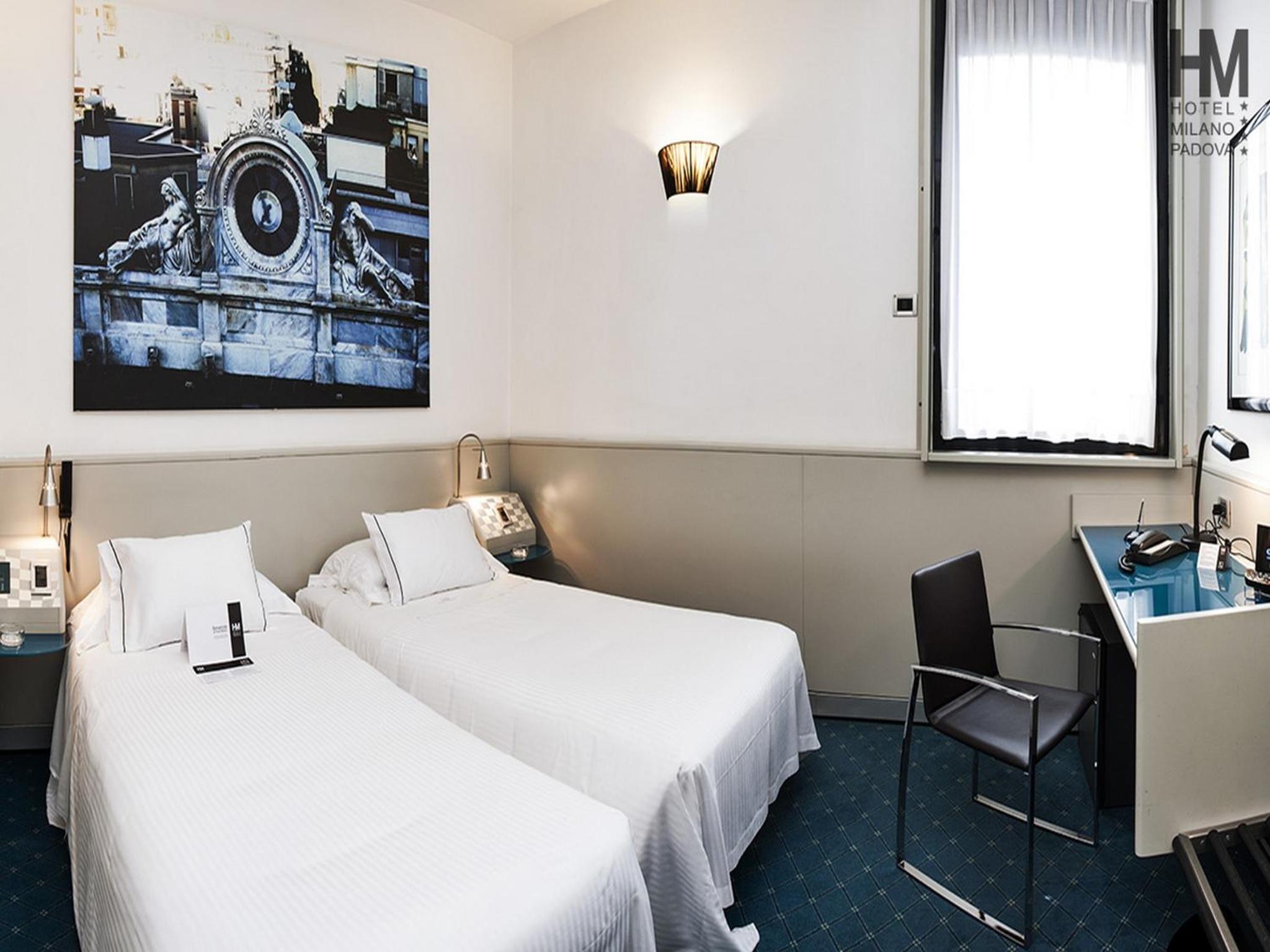 Twin Room - Photo 1