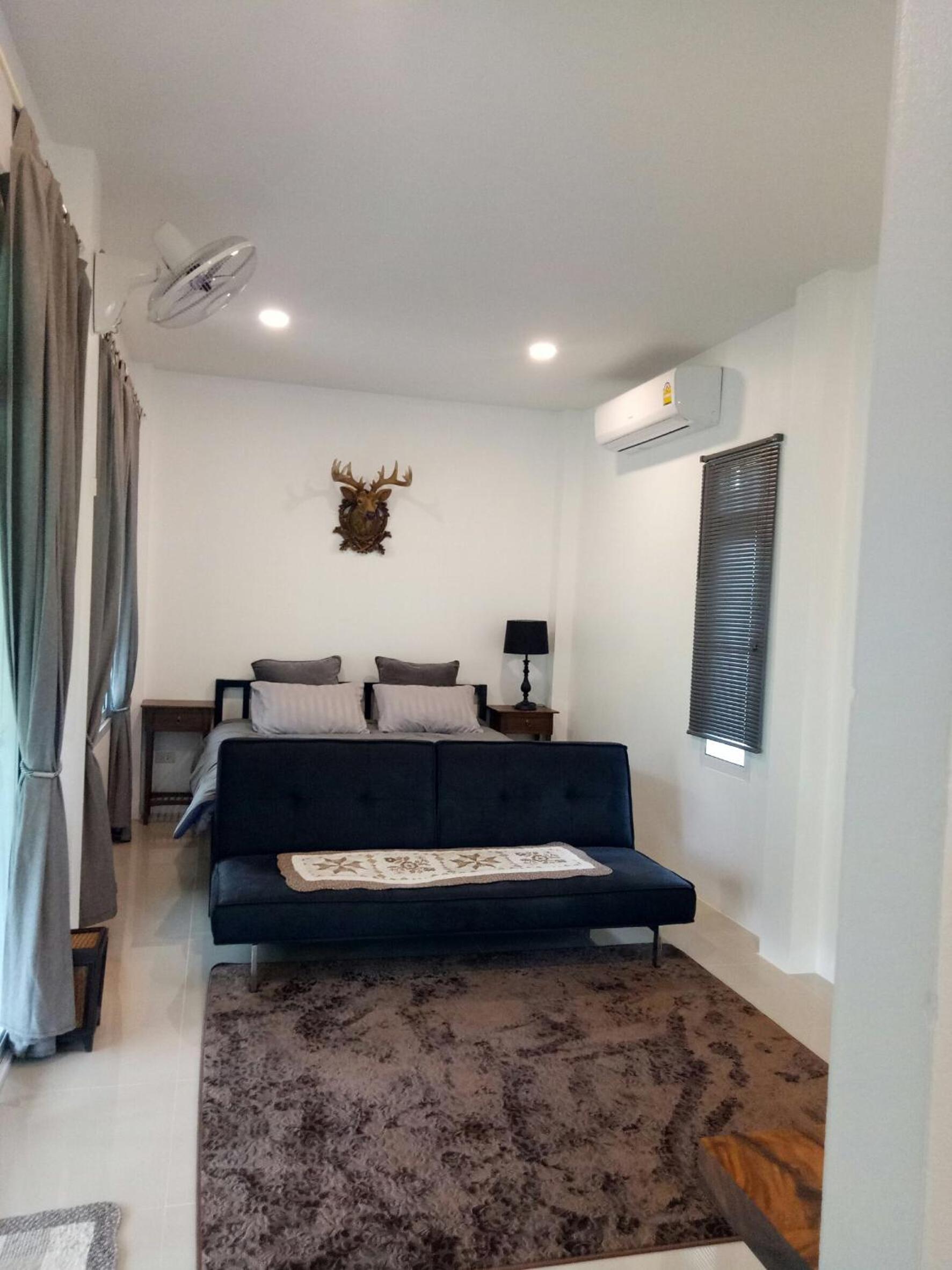 Two-Bedroom House - Photo 31