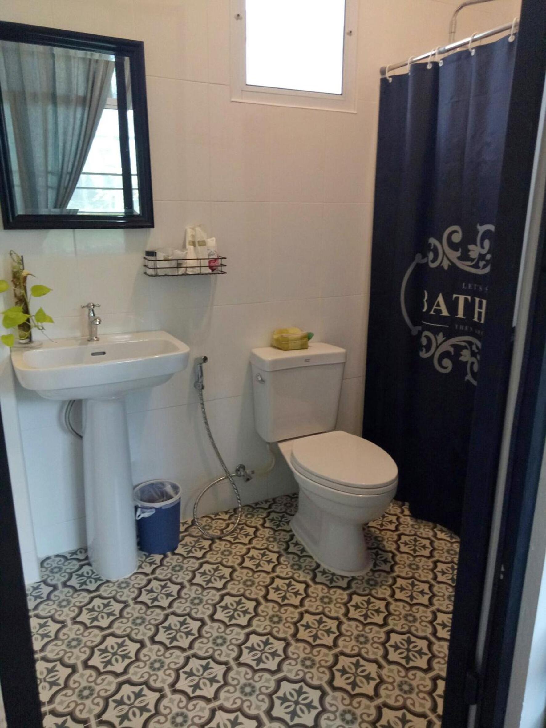 Two-Bedroom House - Photo 6