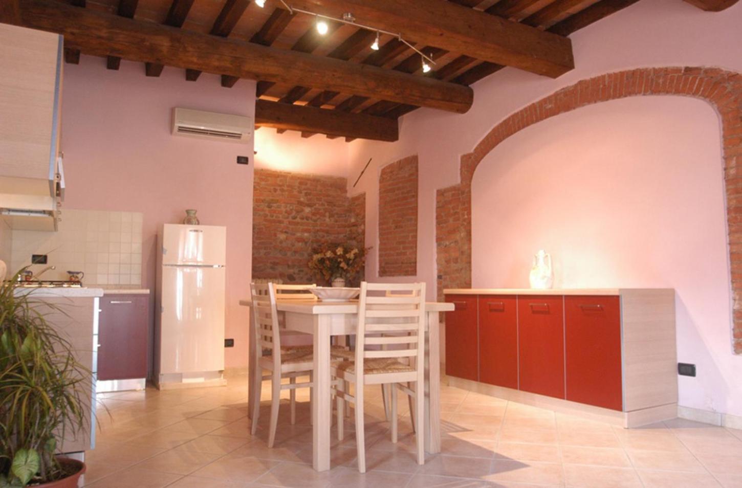 One-Bedroom Apartment - Photo 16