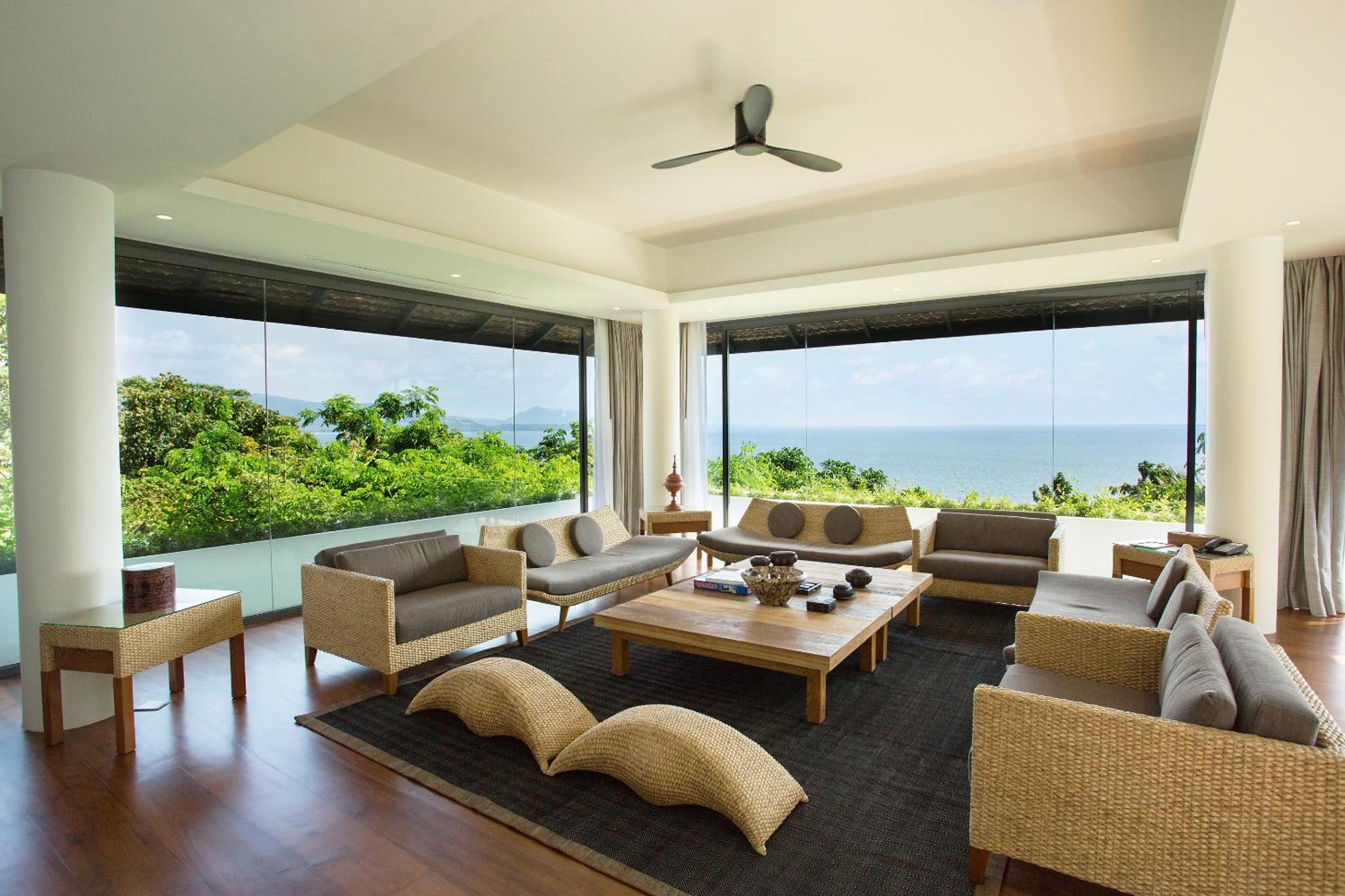 Six-Bedroom Ocean View Residence - Photo 10