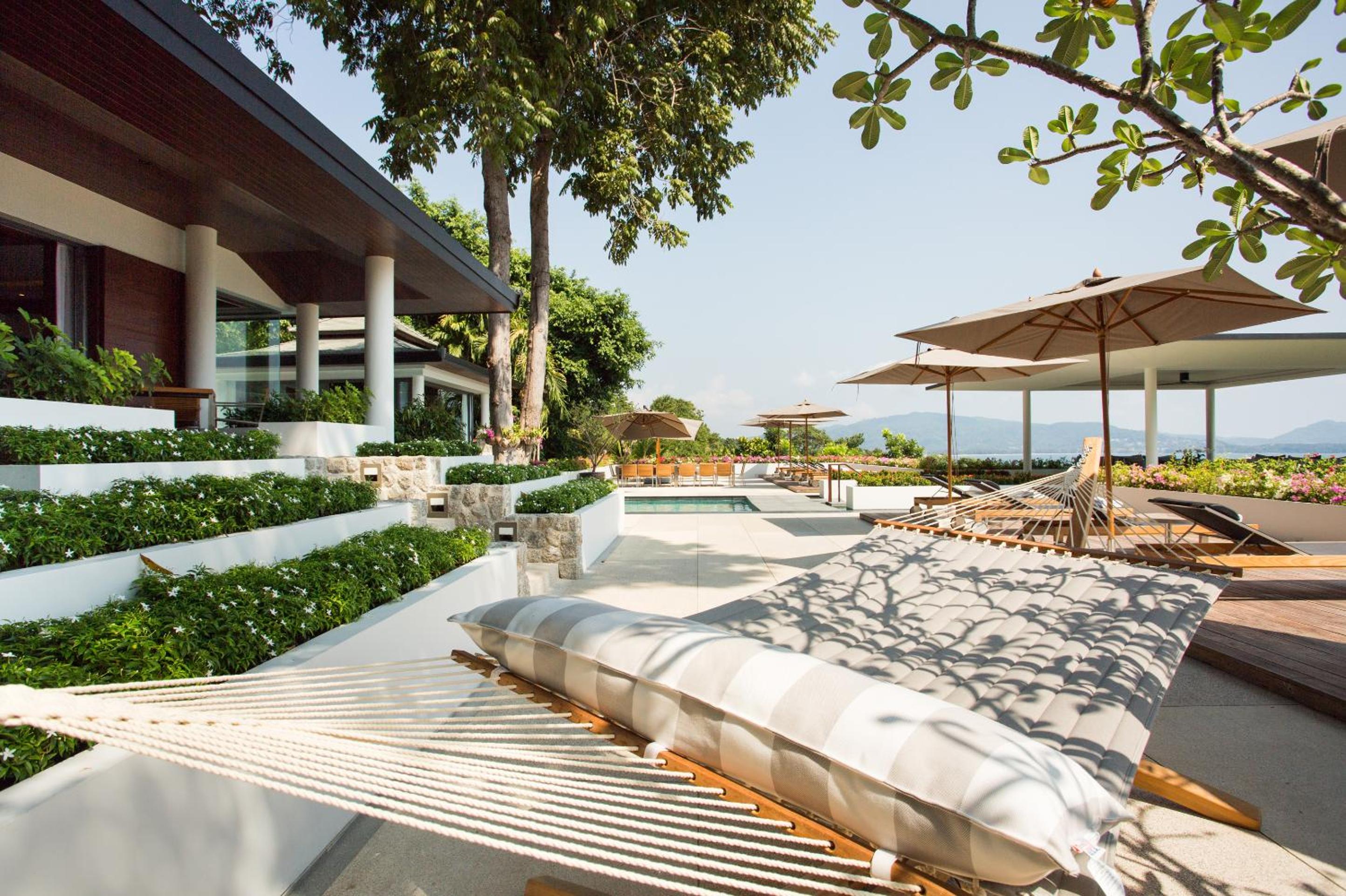 Six-Bedroom Ocean View Residence - Photo 4