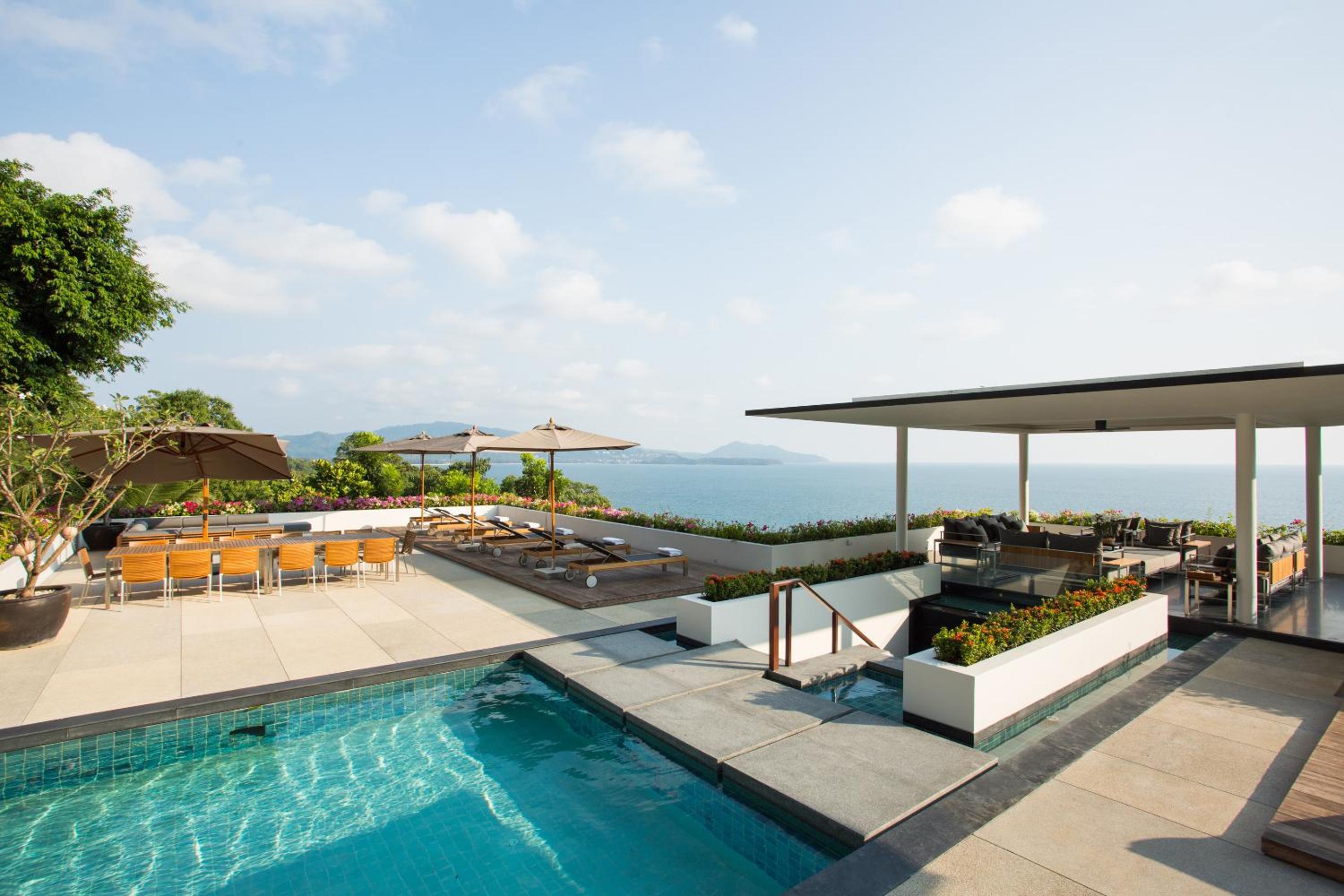 Six-Bedroom Ocean View Residence - Photo 13