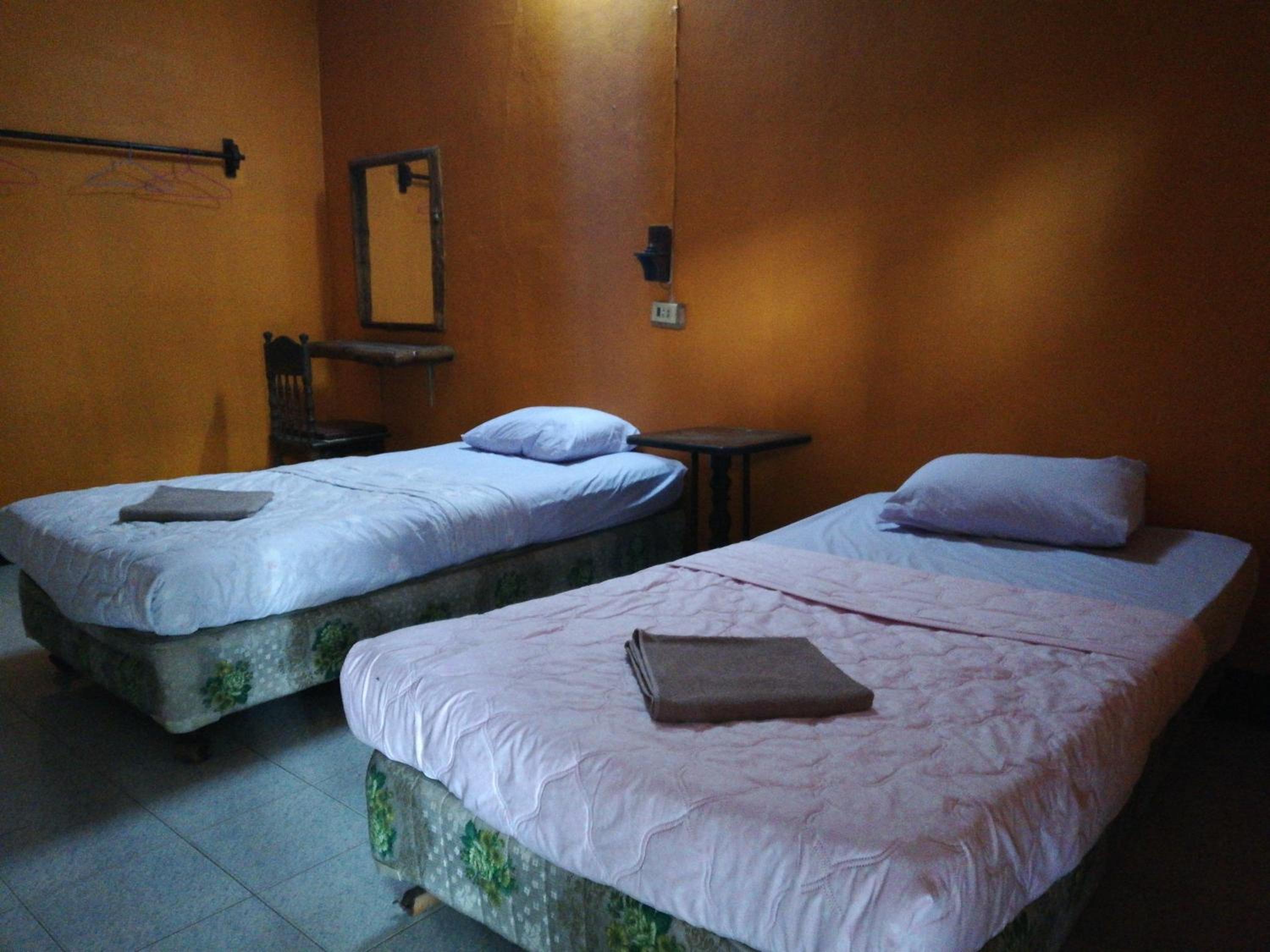 Large Twin Room (Fan) photo 1
