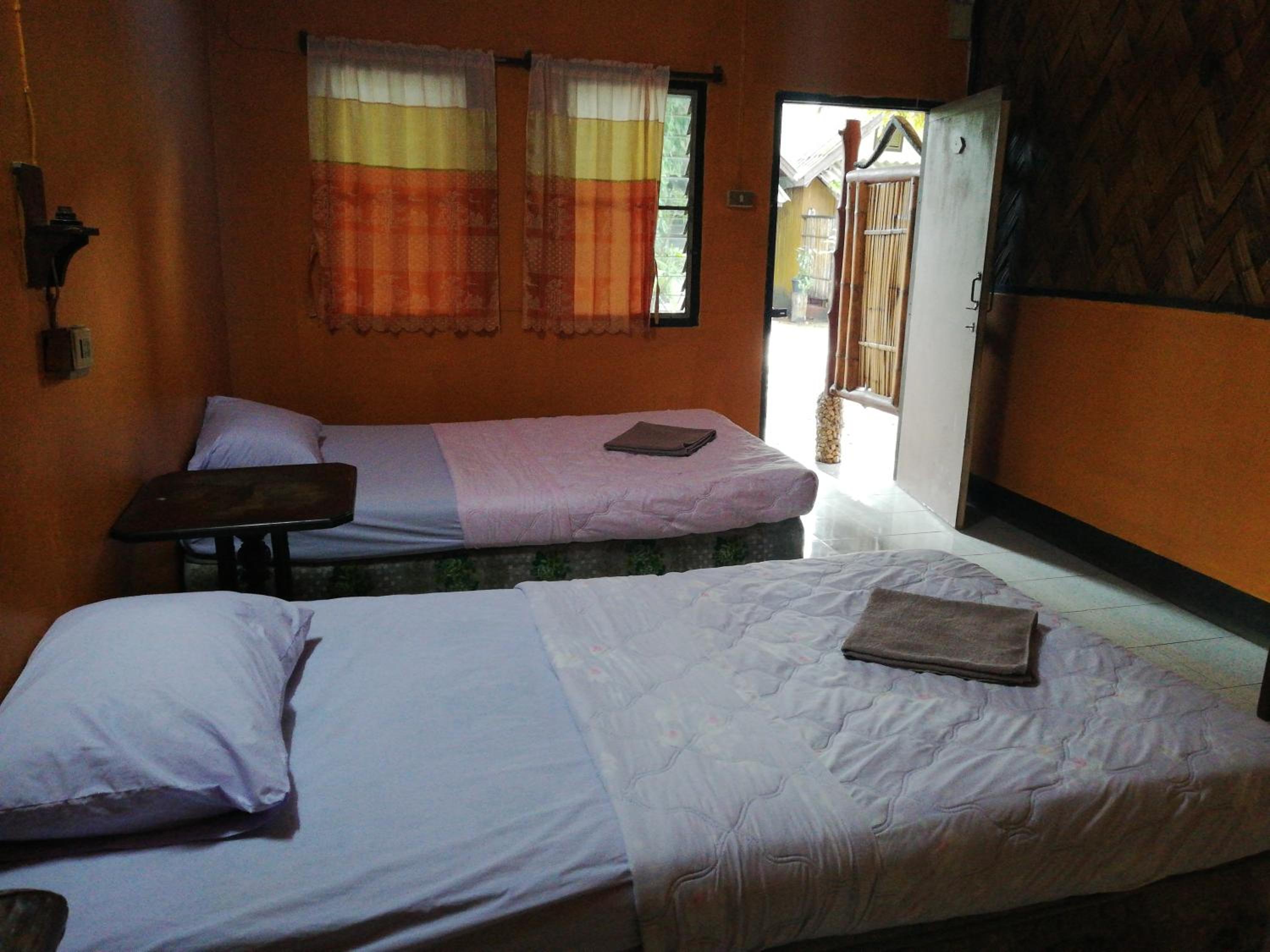 Large Twin Room (Fan) photo 2