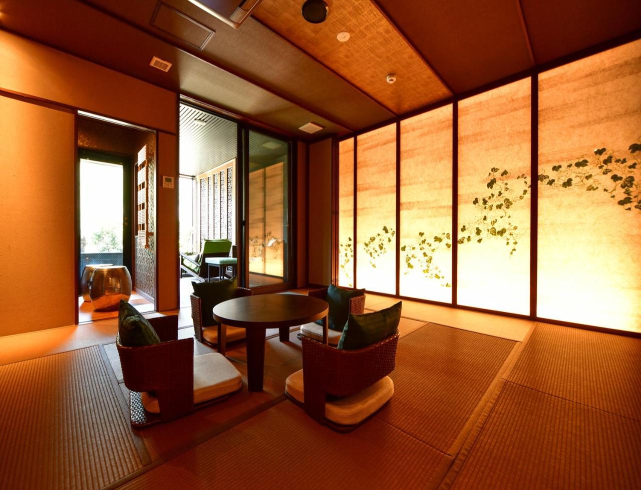 Deluxe Room with Open-Air Bath with Mountain View - 4F - Shabu-shabu Dinner