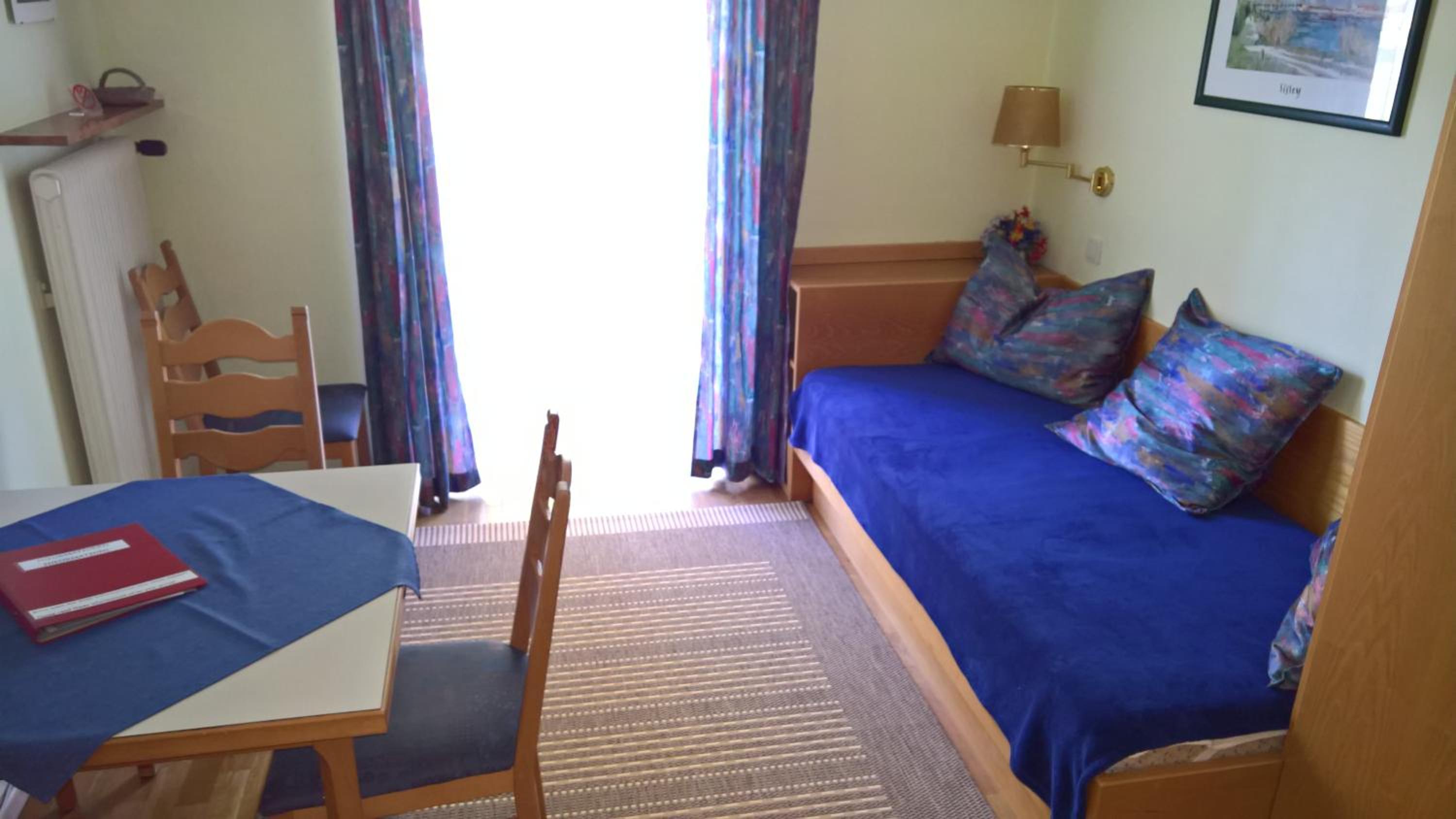 One-Bedroom Apartment with Balcony - B5