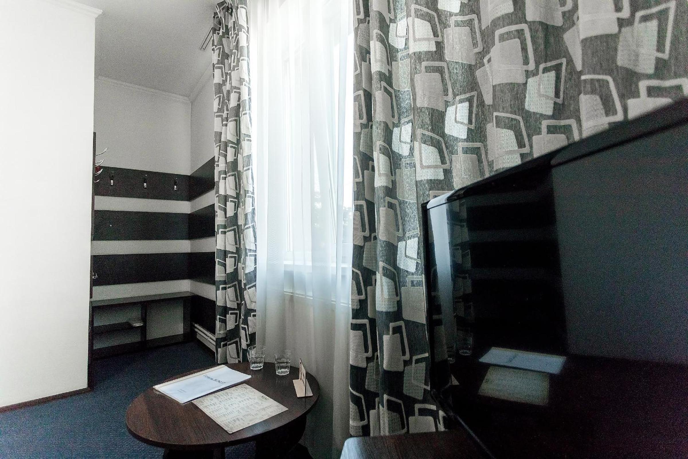 Small Single Room photo 1