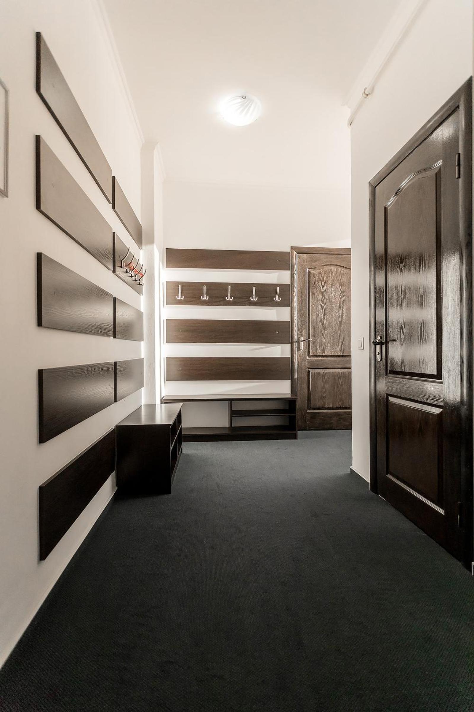 King Studio With Sofa Bed photo 2