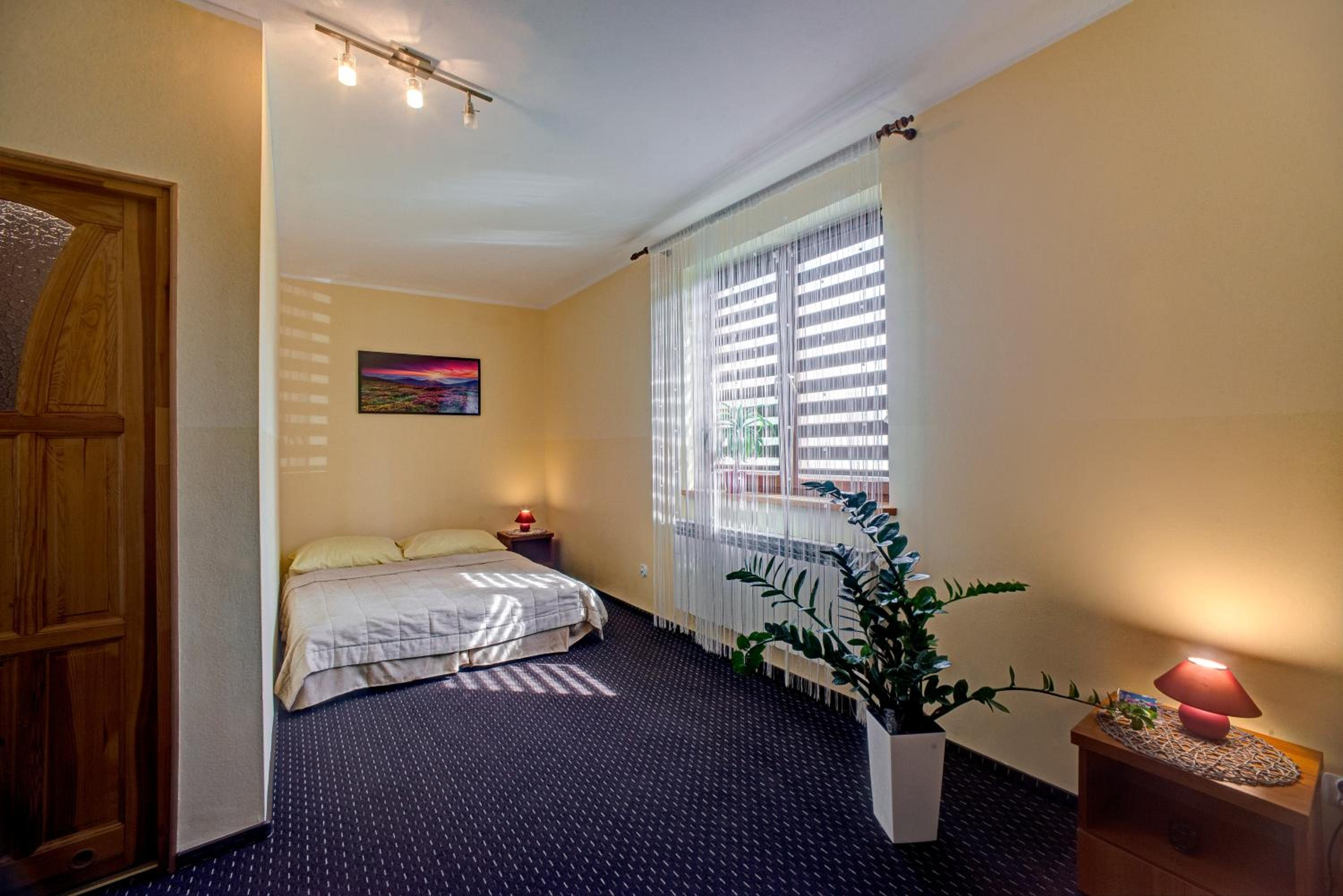 Triple Room - Photo 5