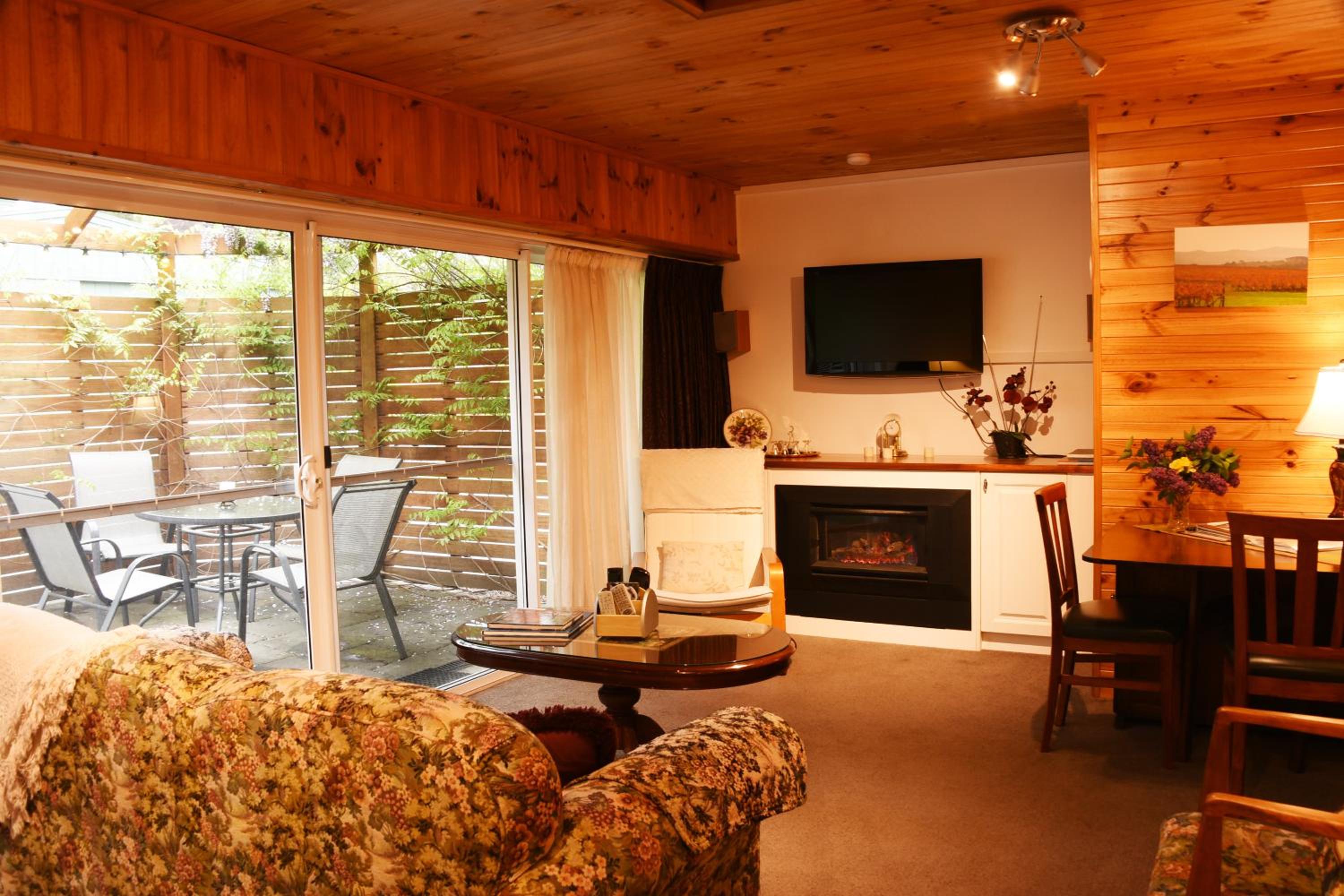 Apartment with Mountain View photo 1