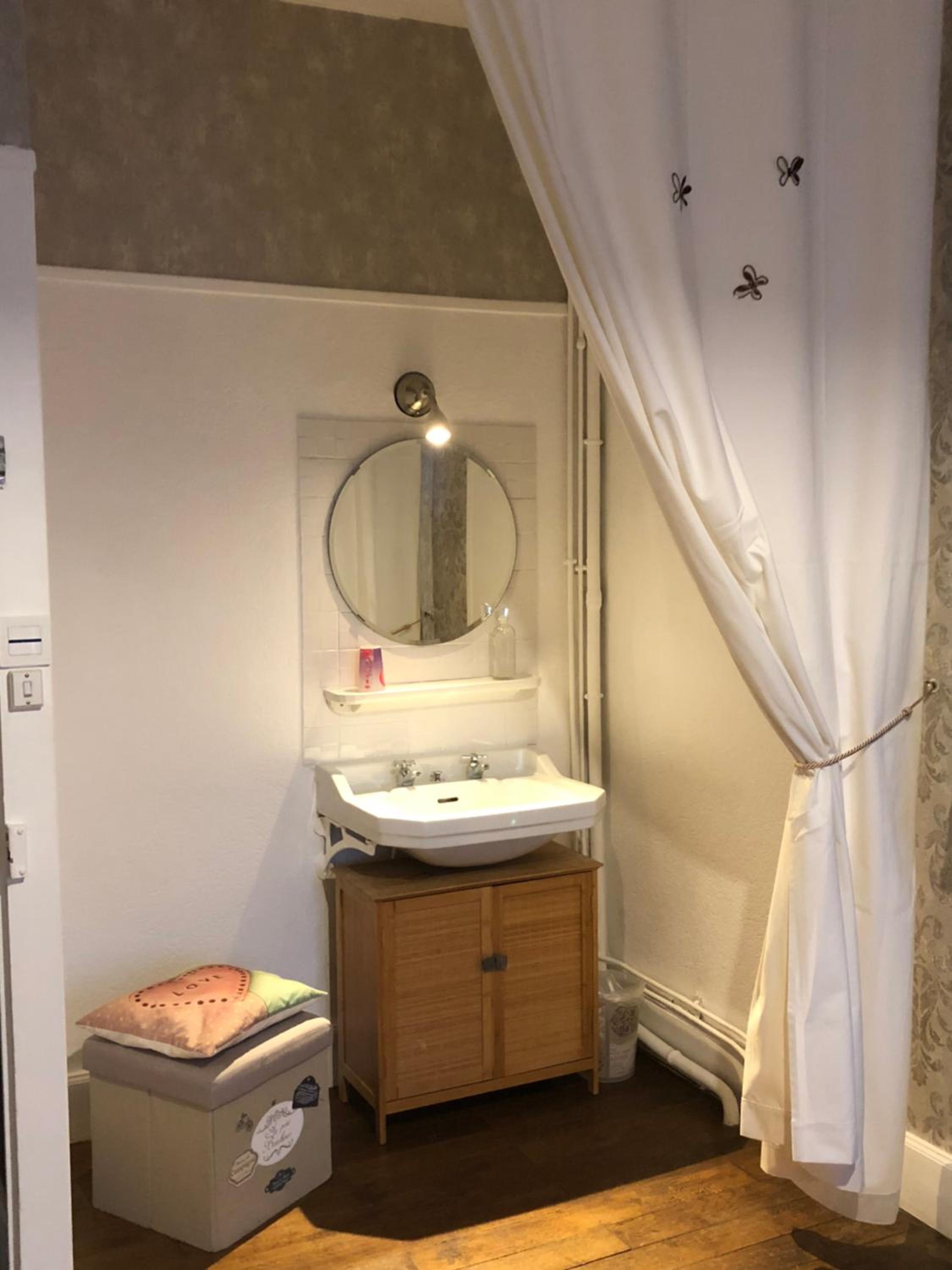 Double Room - Photo 4
