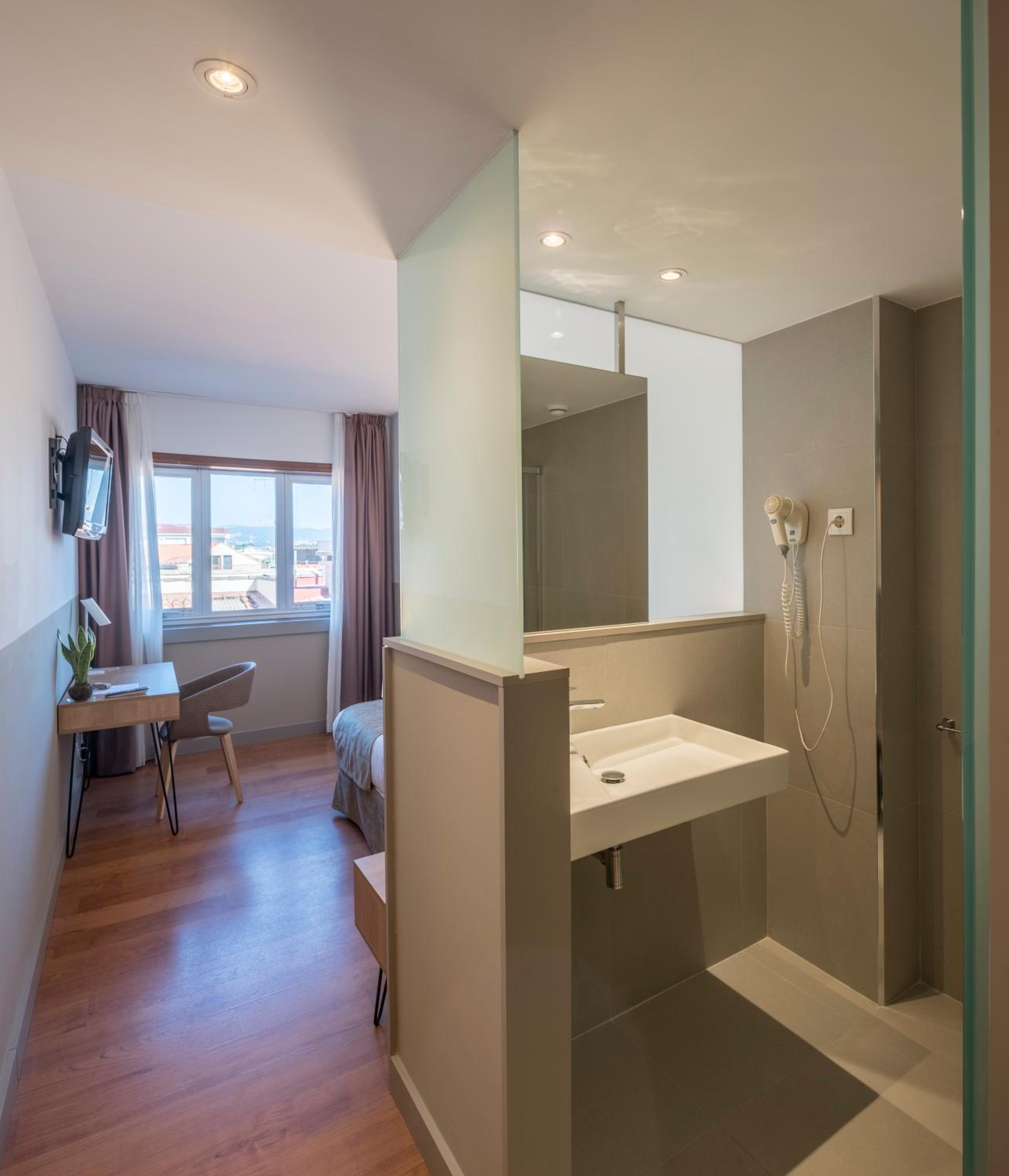 Single Room photo 3