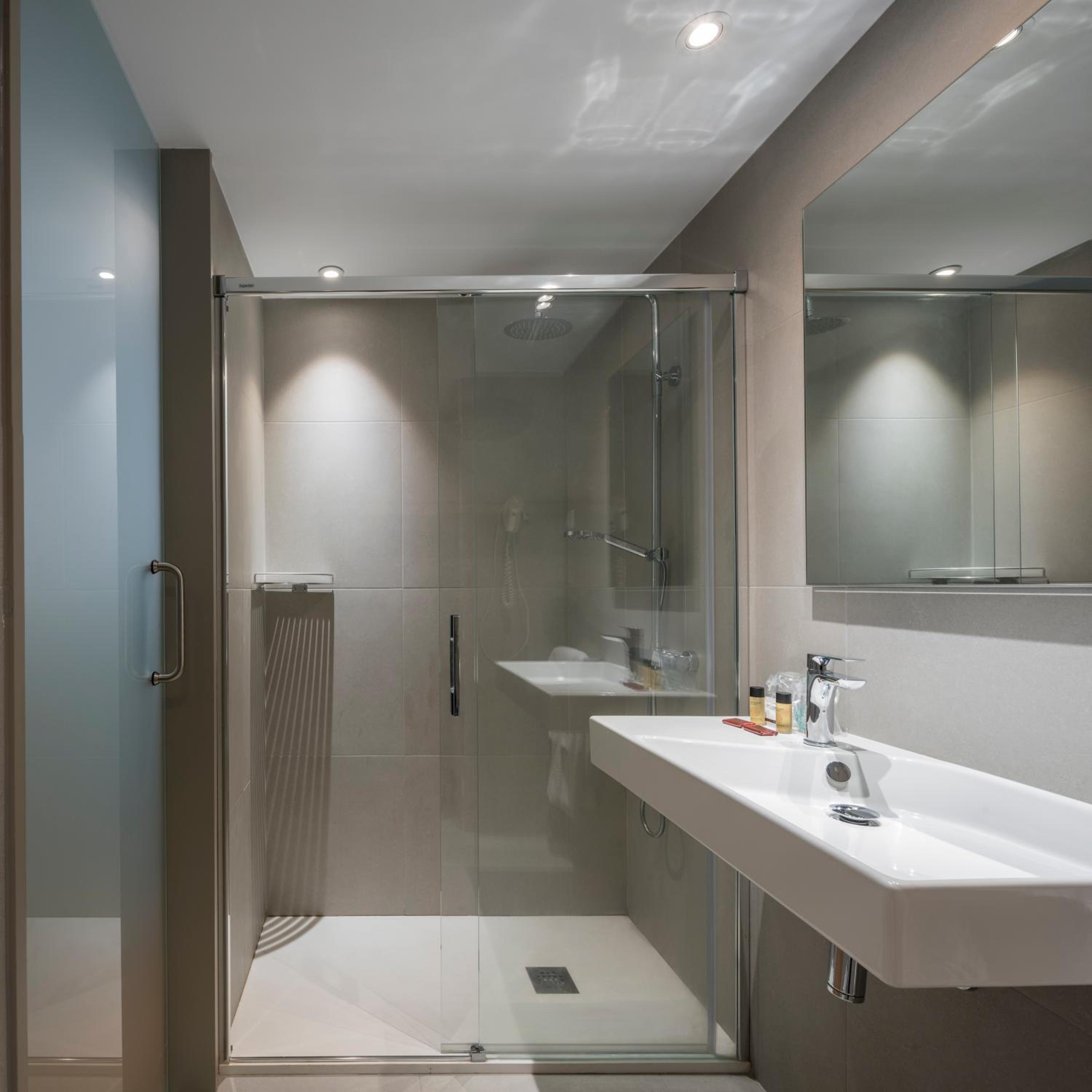 Twin Room with Sea View photo 3