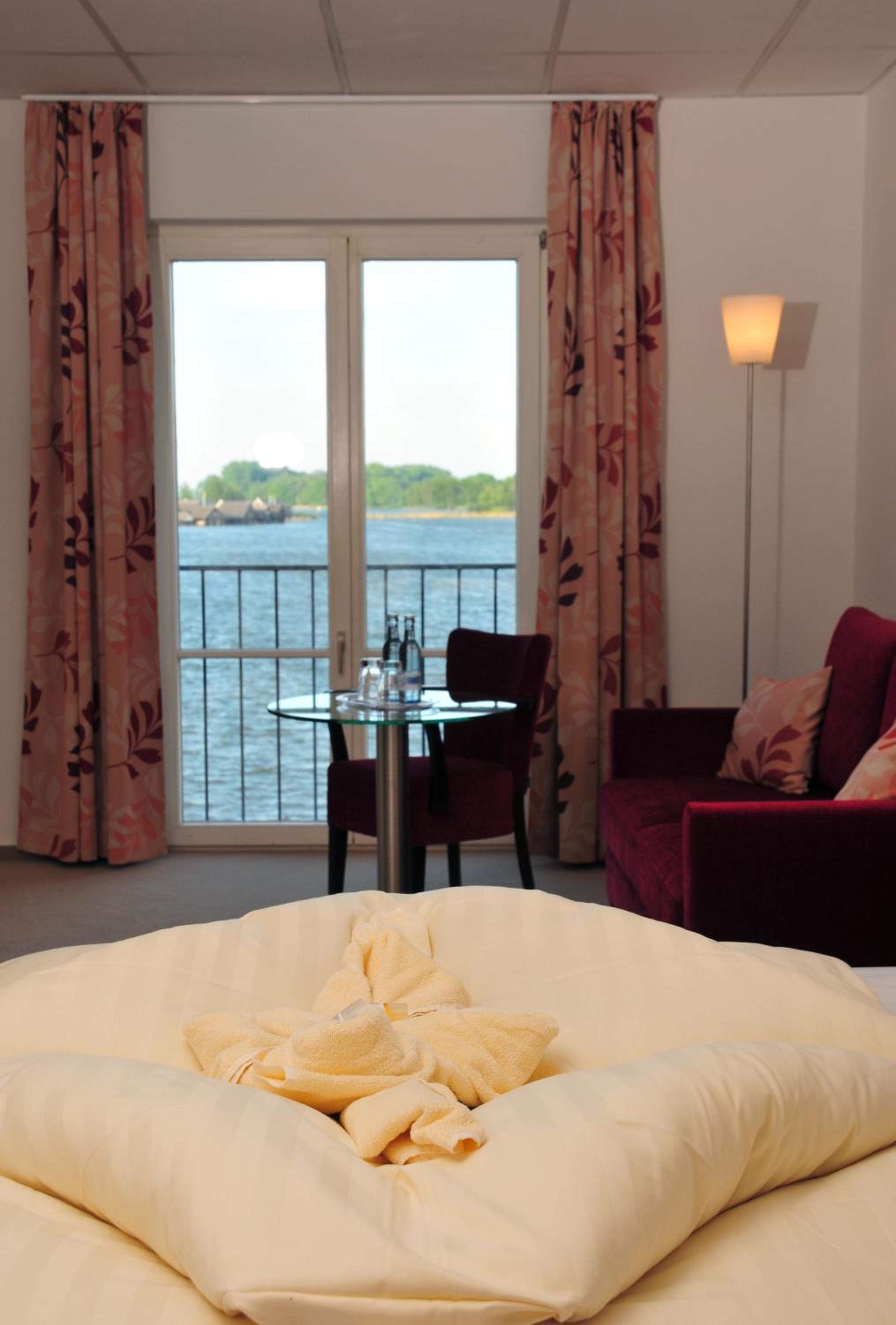 Comfort Double Room Lake View - Photo 4