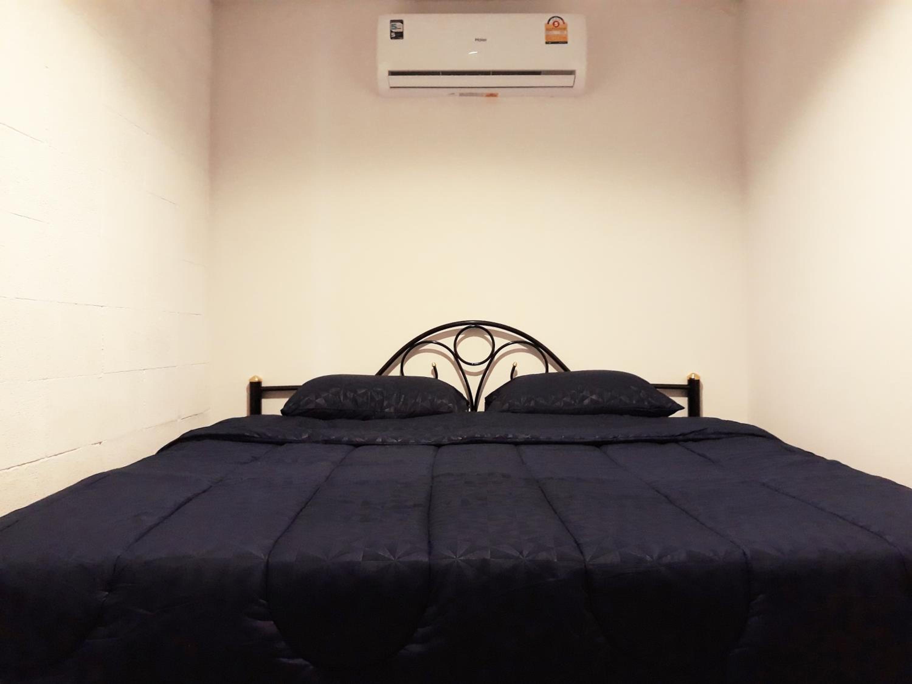Budget Double Room photo 1